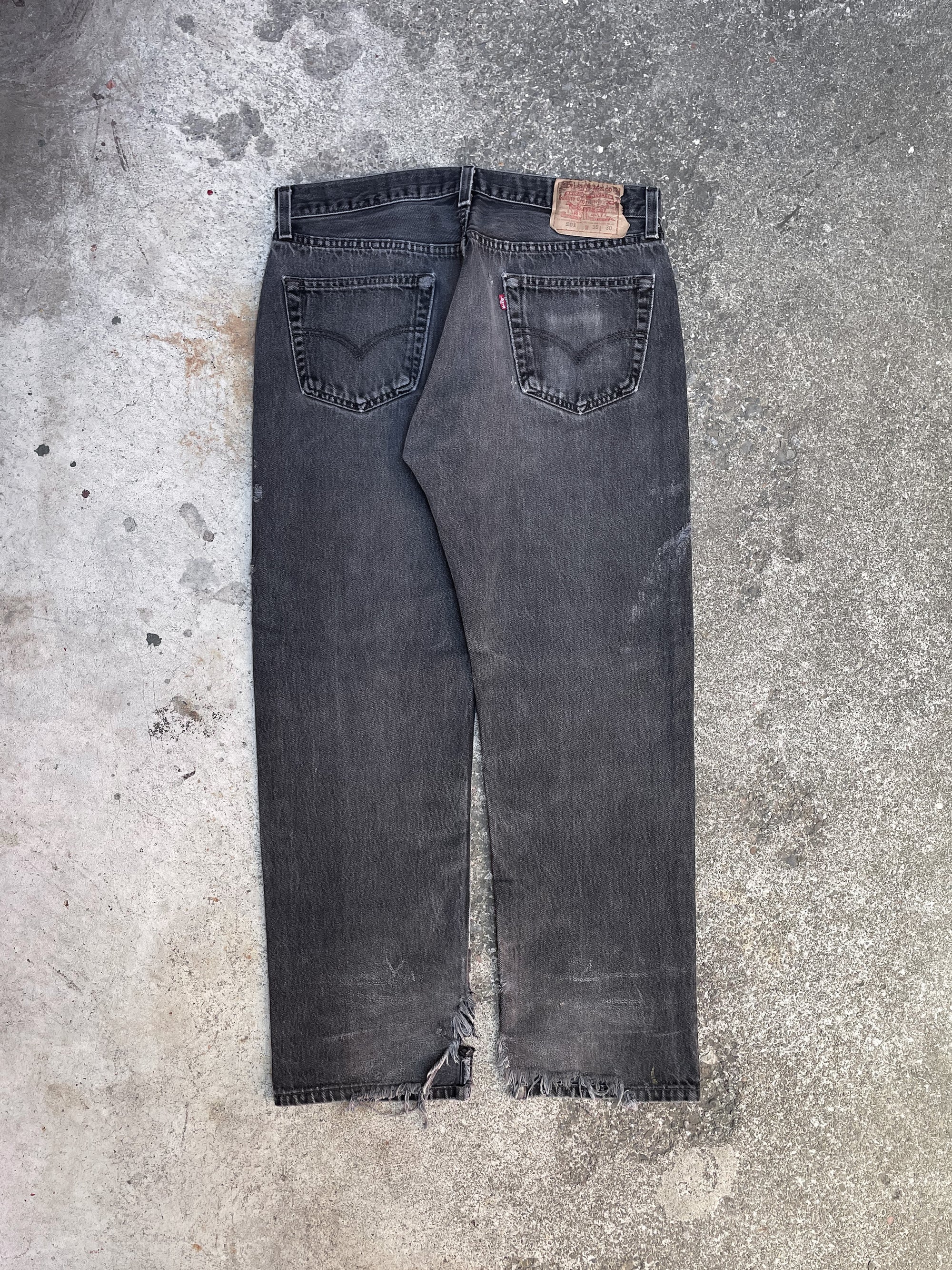 1990s Levi’s Faded Black 501 (33X29)