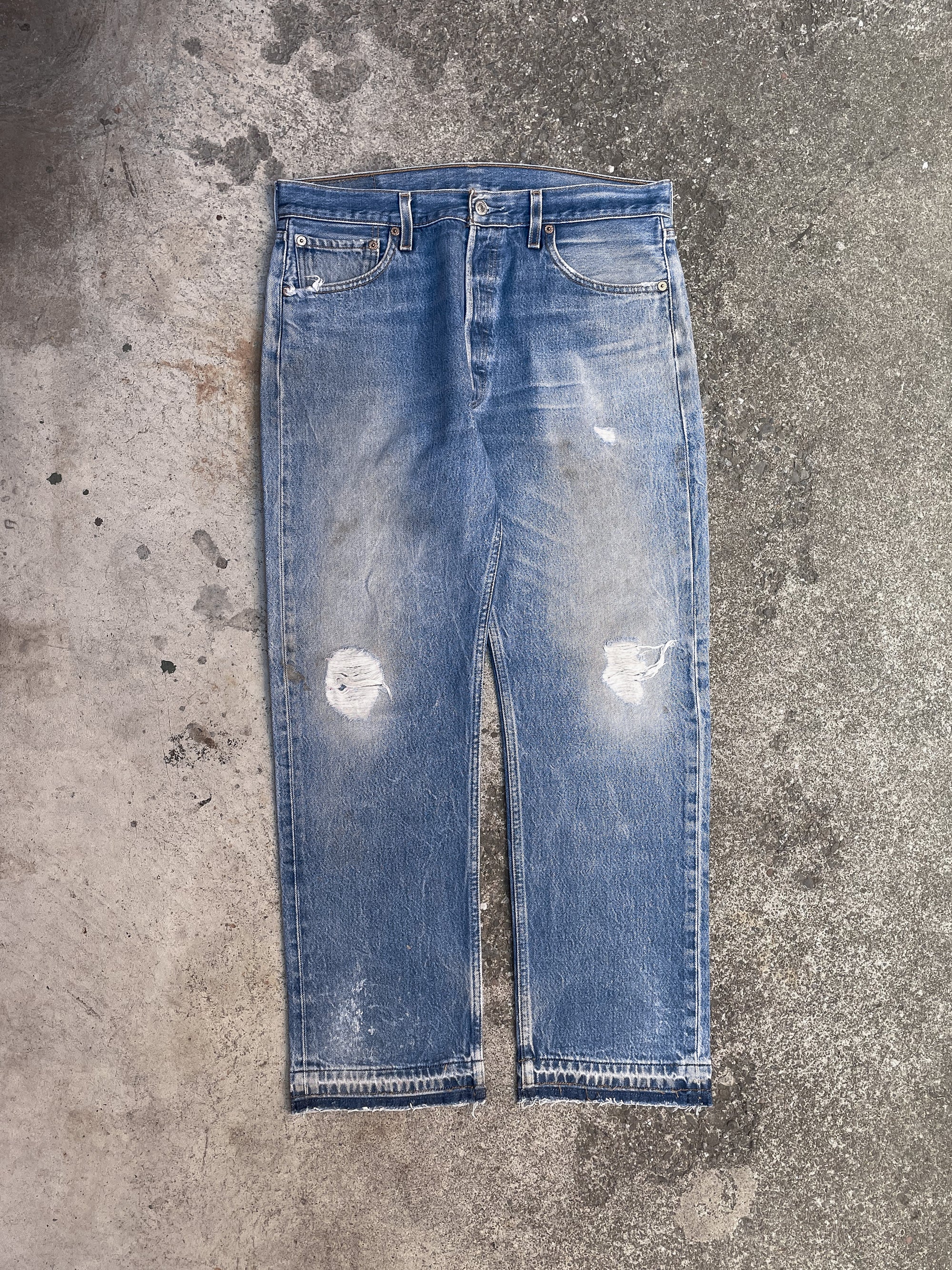 Vintage Levi’s Distressed Blue 501 Released Hem (33X29)