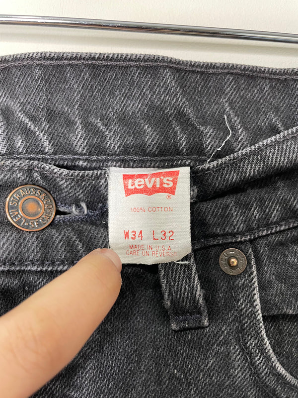 1990s Levi’s Faded Black 505 Released Hem (32X31)