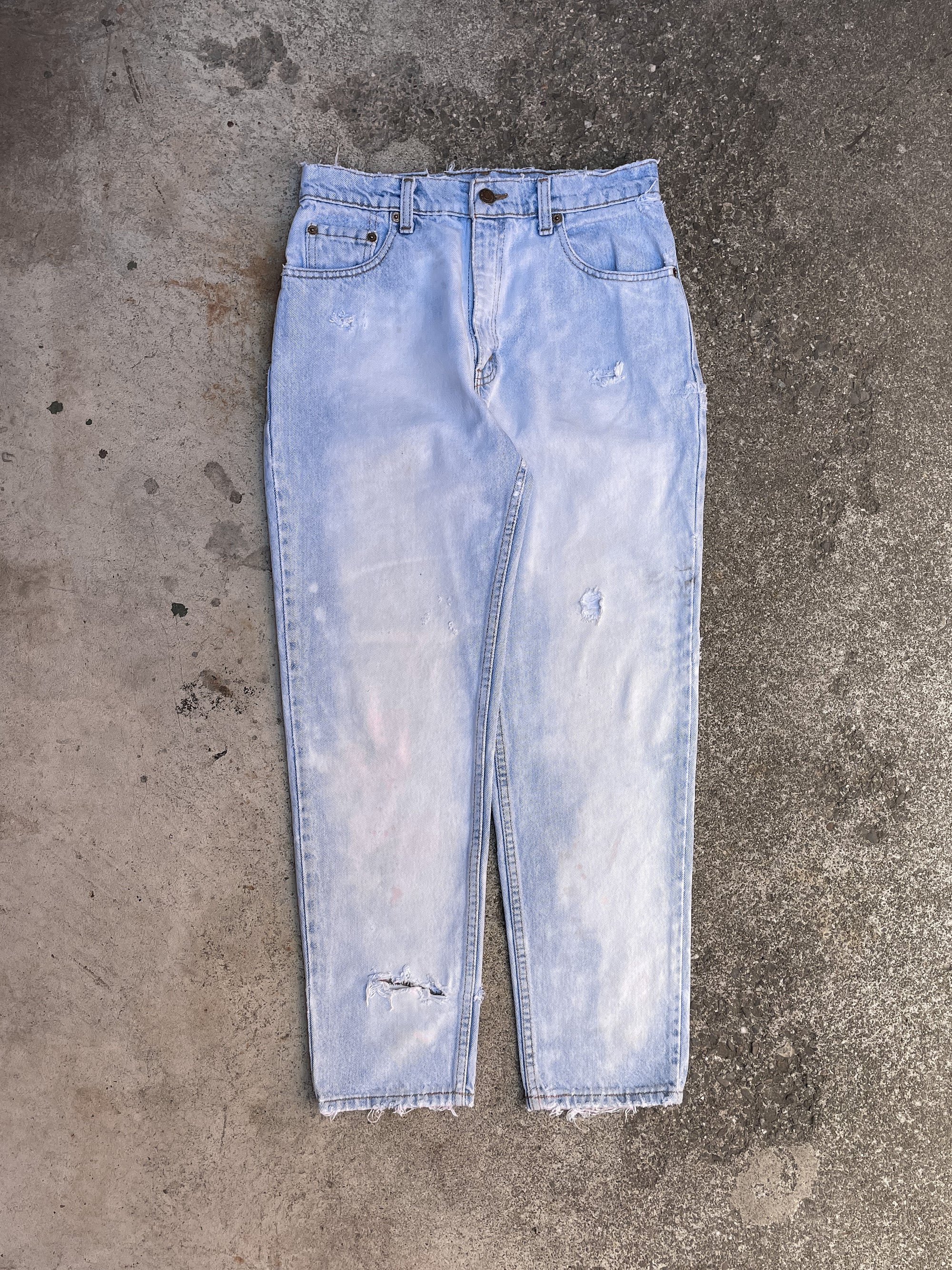 1990s Levi’s Repaired Bleach Blue 550 (27X27)