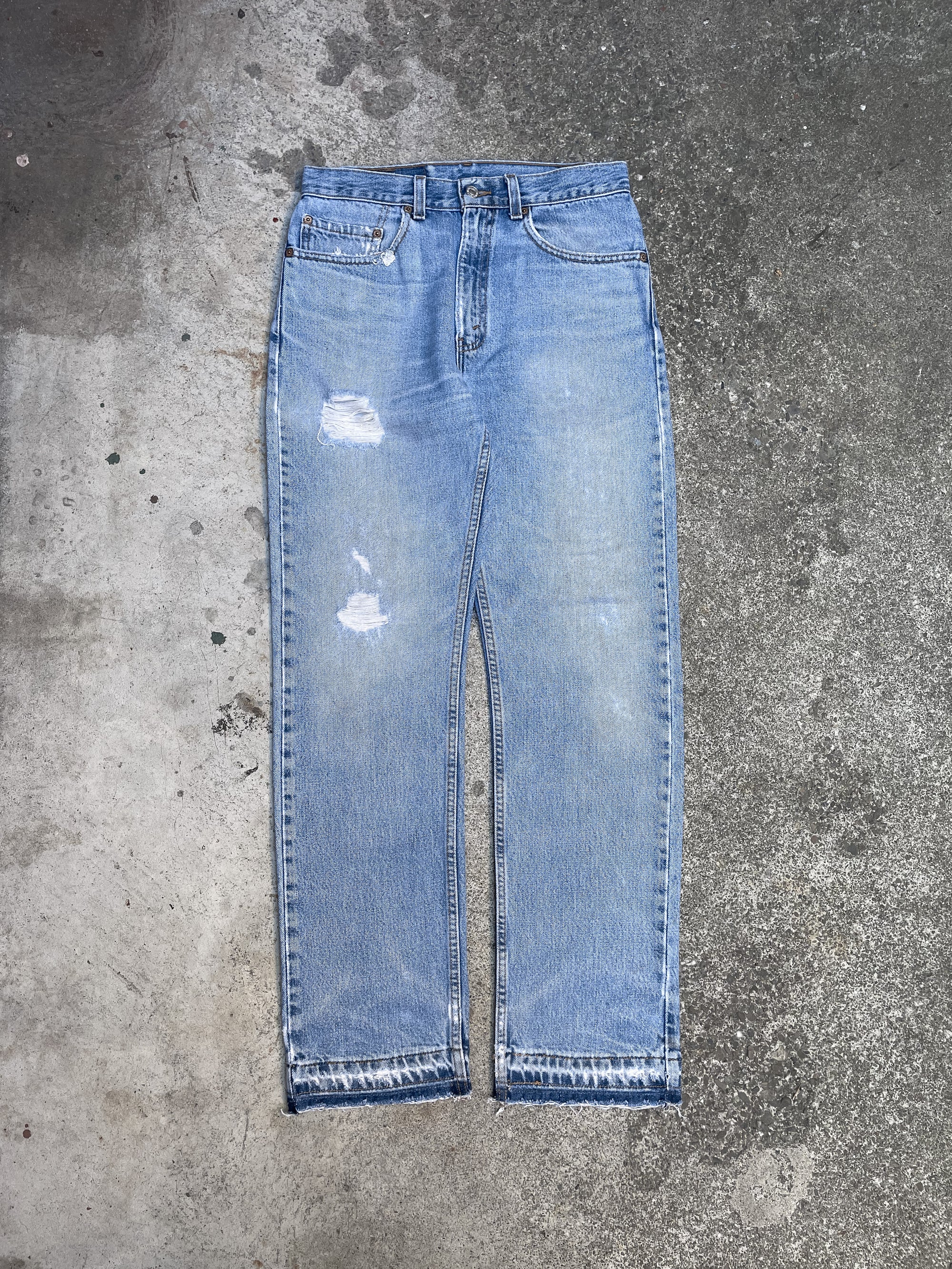 Vintage Levi’s Distressed Faded Blue 505 Released Hem (29X30)