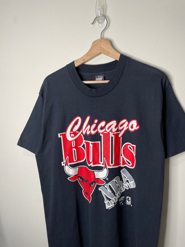 1990s “Chicago Bulls” Single Stitched Screen Stars Tee (L)