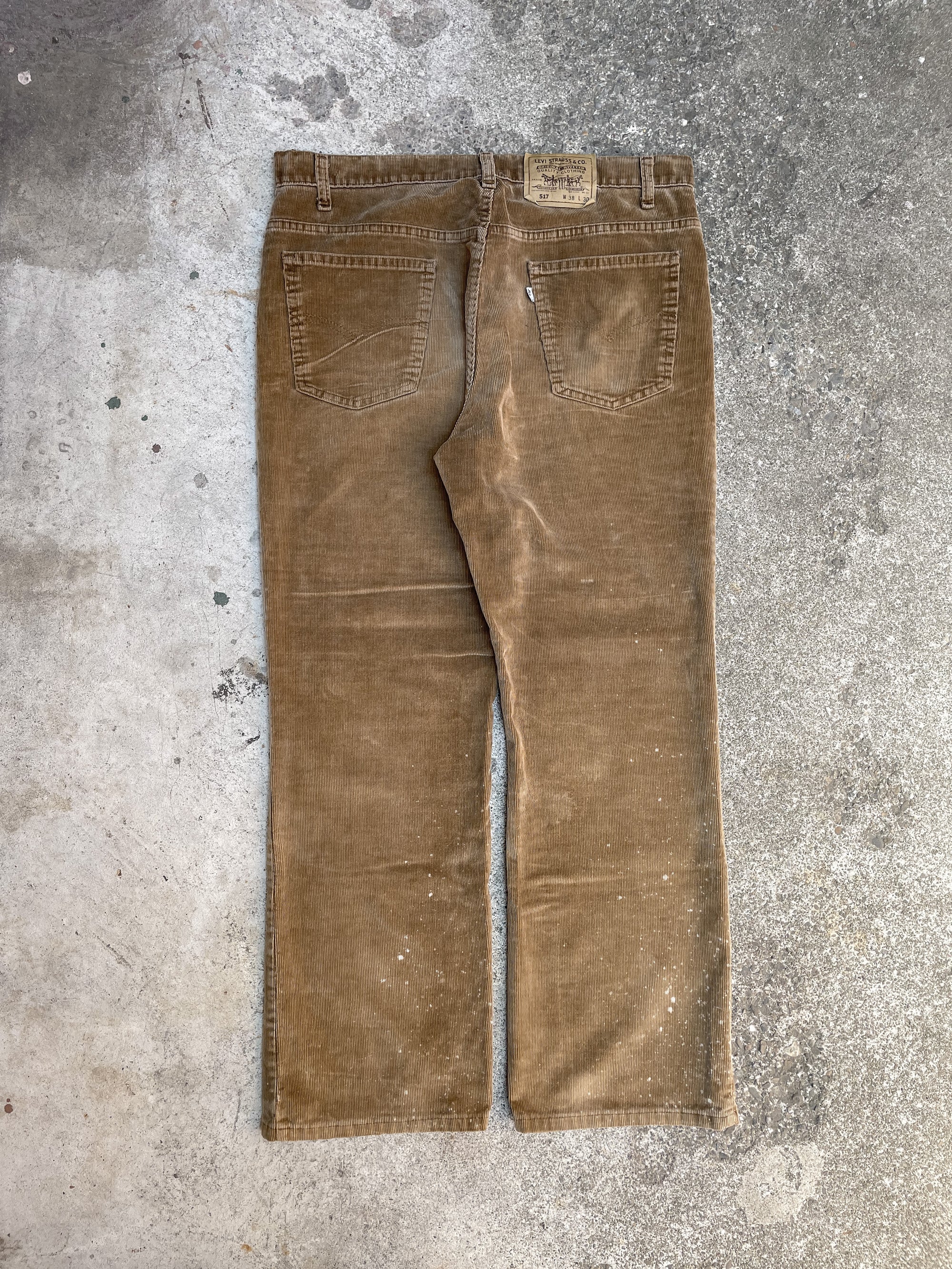 1980s/90s White Tab Levi’s Faded Brown Corduroy 517 (36X28)