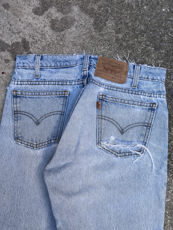 1990s Orange Tab Levis Distressed Faded Blue 505 Released Hem (28X30)