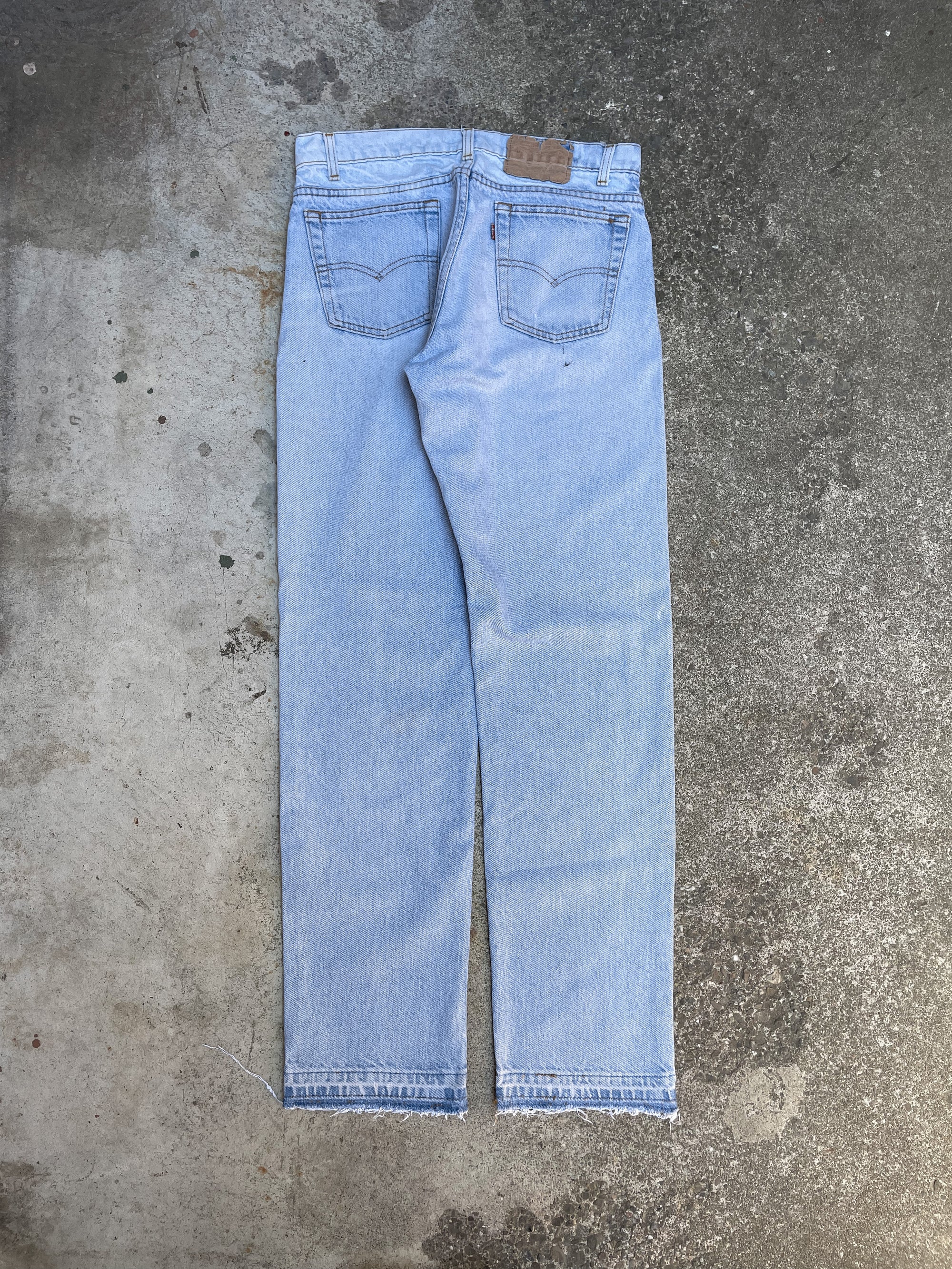 1980s Levis Bleach Faded Blue 606 Released Hem (31X32)