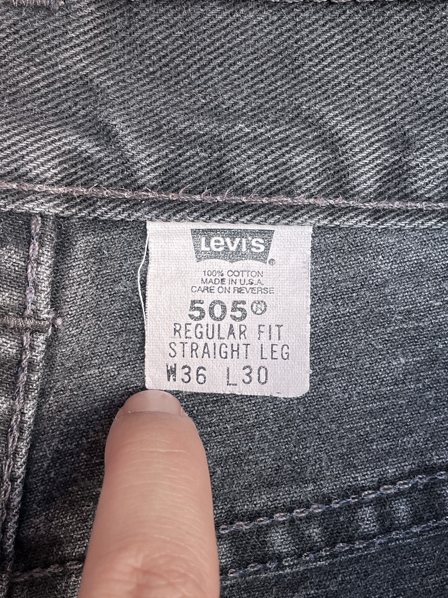 Vintage Levi’s Faded Black 505 Released Hem (35X30)