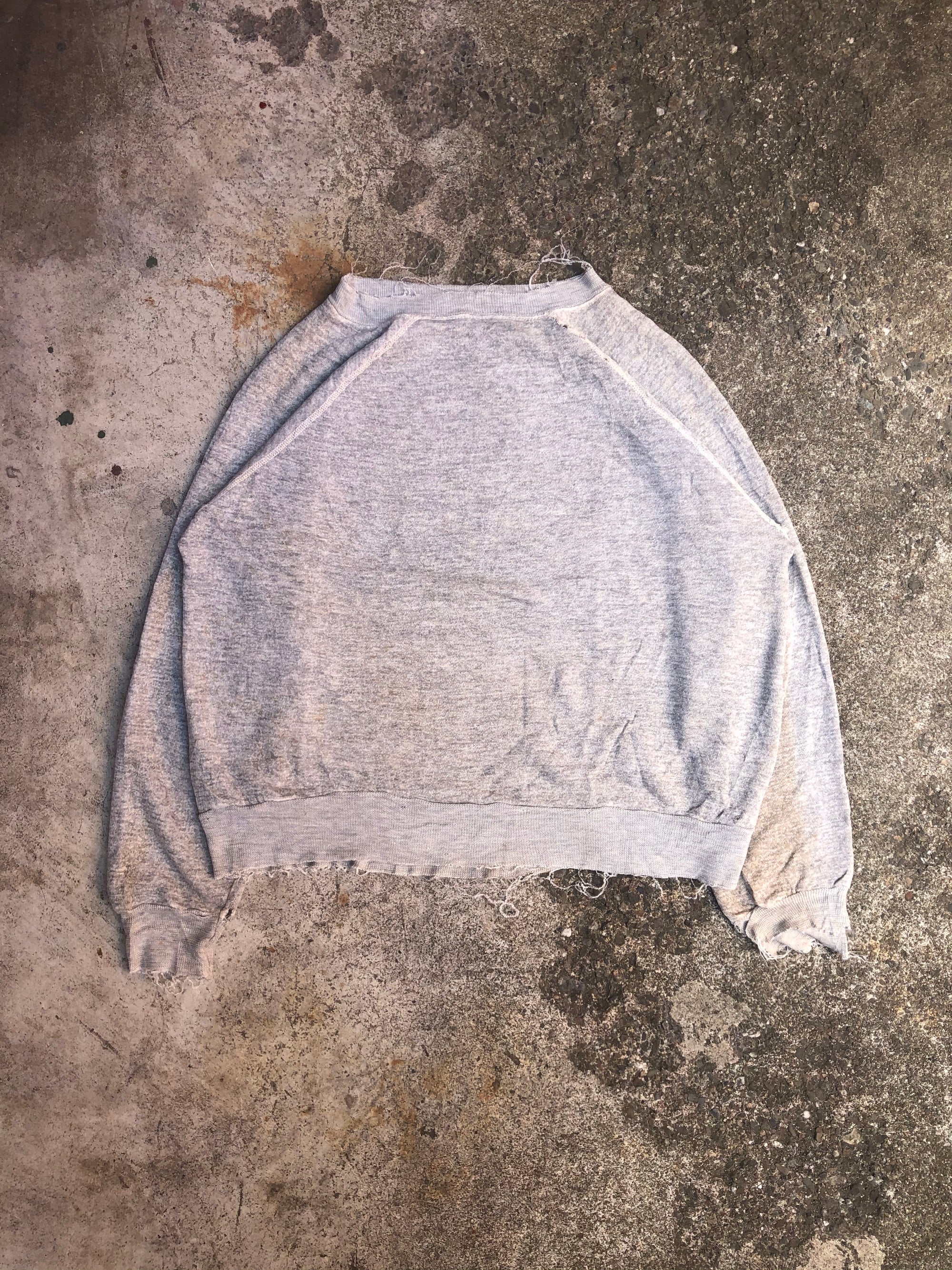 1980s Heather Grey Blank Raglan Thrashed Sweatshirt
