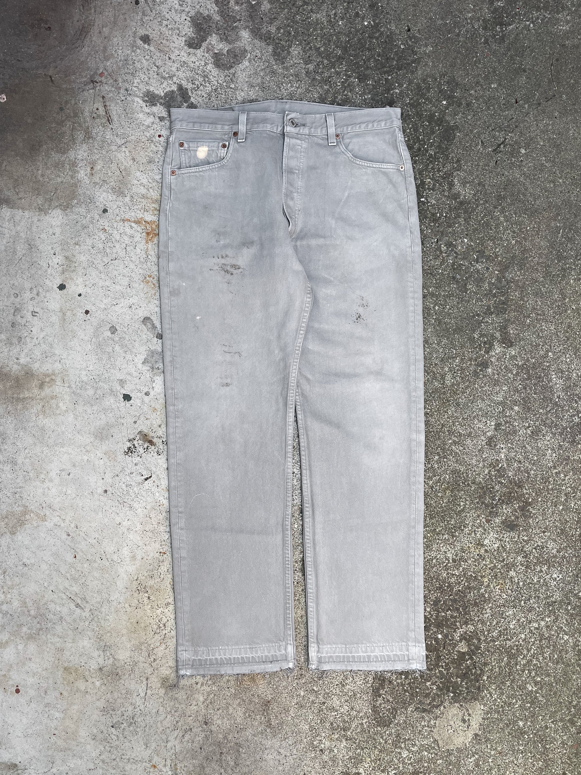 1990s Levi’s Faded Cement Grey 501 Released Hem (33X30)