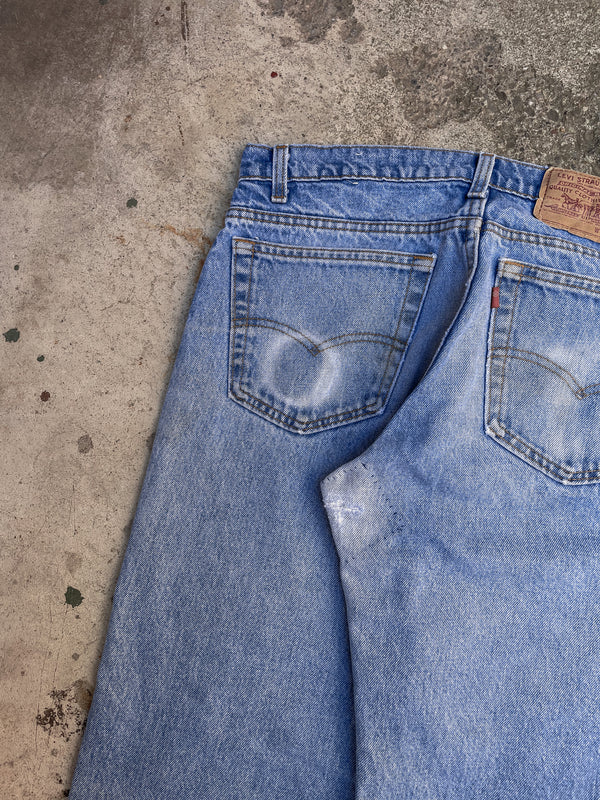 1980s Levi’s Repaired Faded Blue 506 Released Hem (33X30)