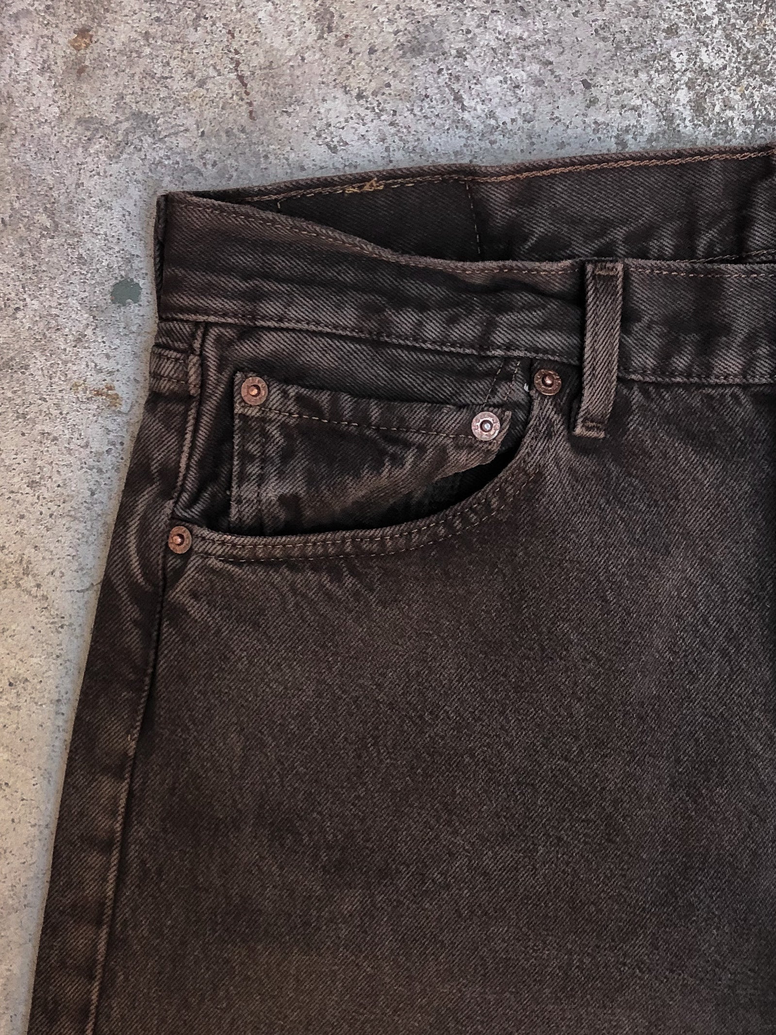 1990s Levis Faded Chocolate Brown 501 Released Hem (33X29)