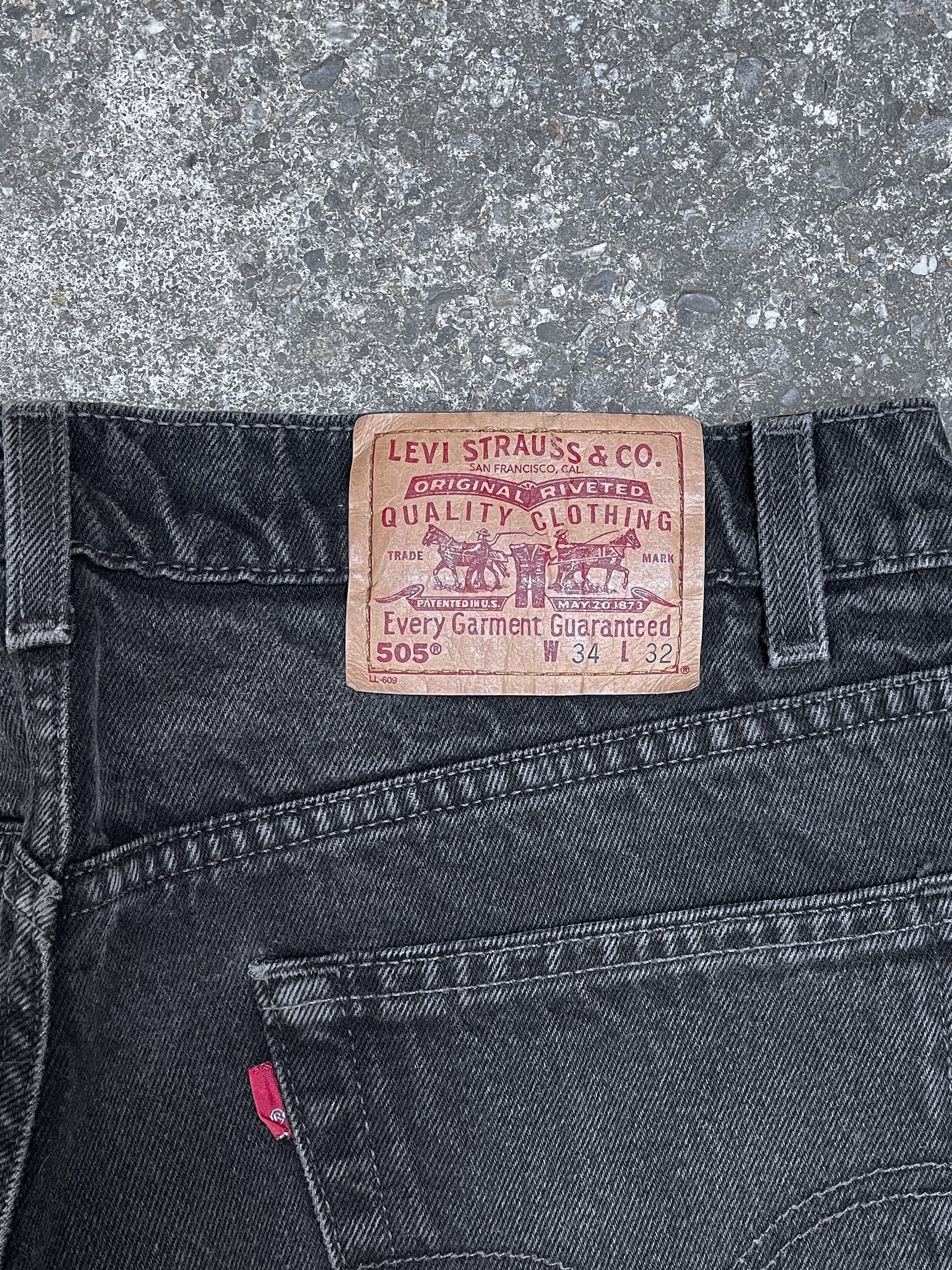 1990s Levi’s Faded Black 505 Released Hem (33X32)