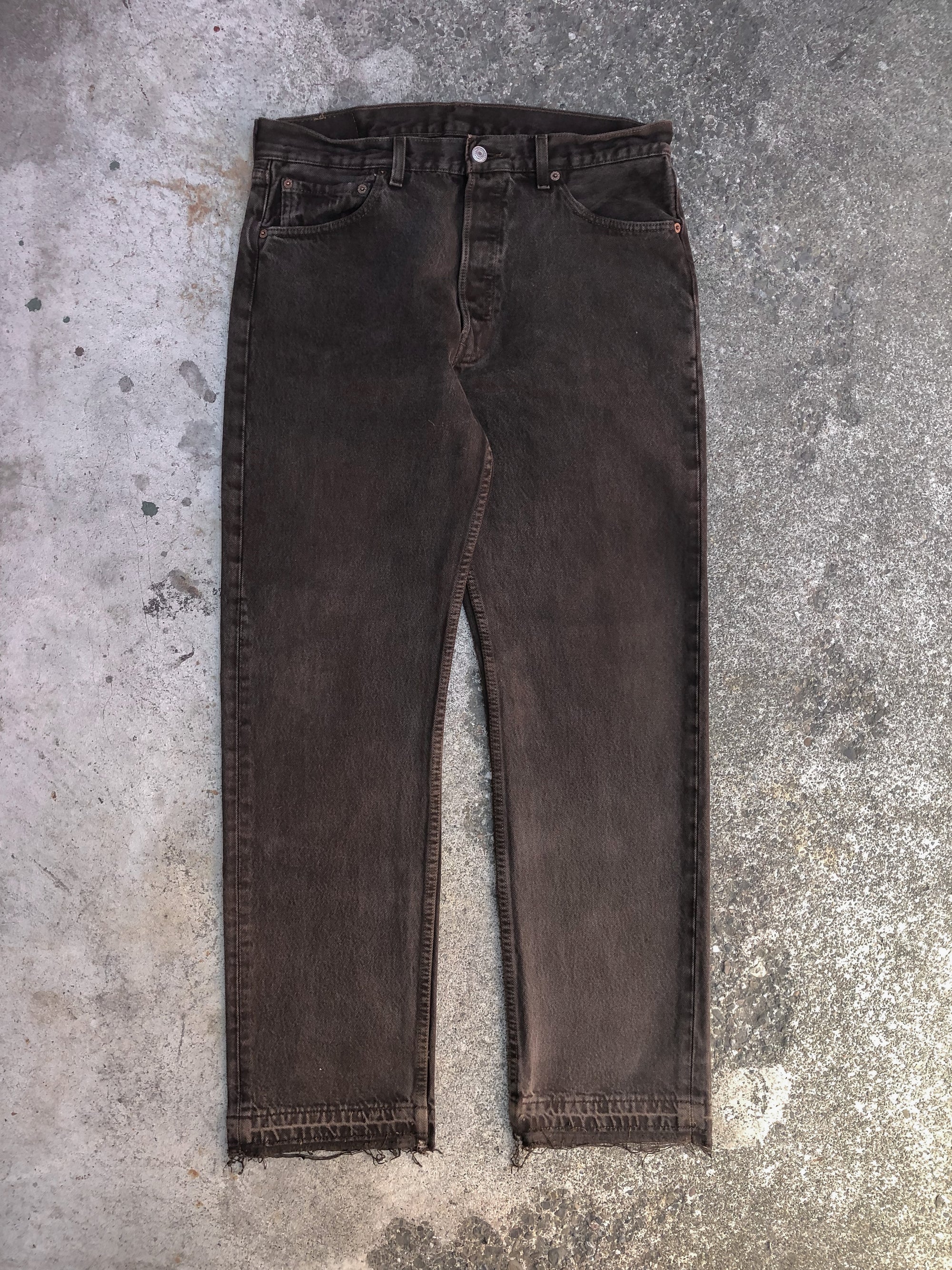 1990s Levis Faded Chocolate Brown 501 Released Hem (33X29)