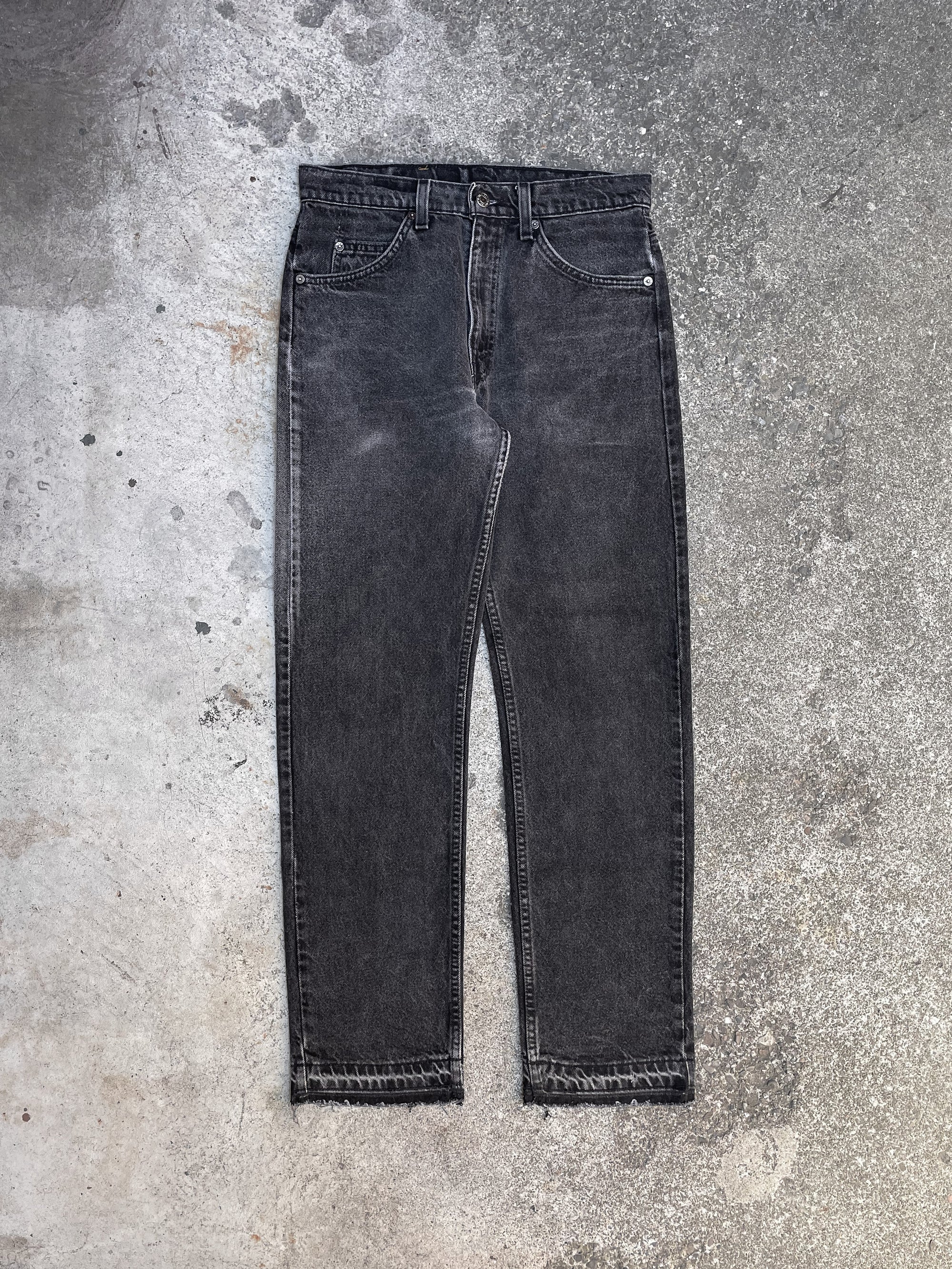 1990s Orange Tab Levis Faded Black 505 Released Hem (28X30)