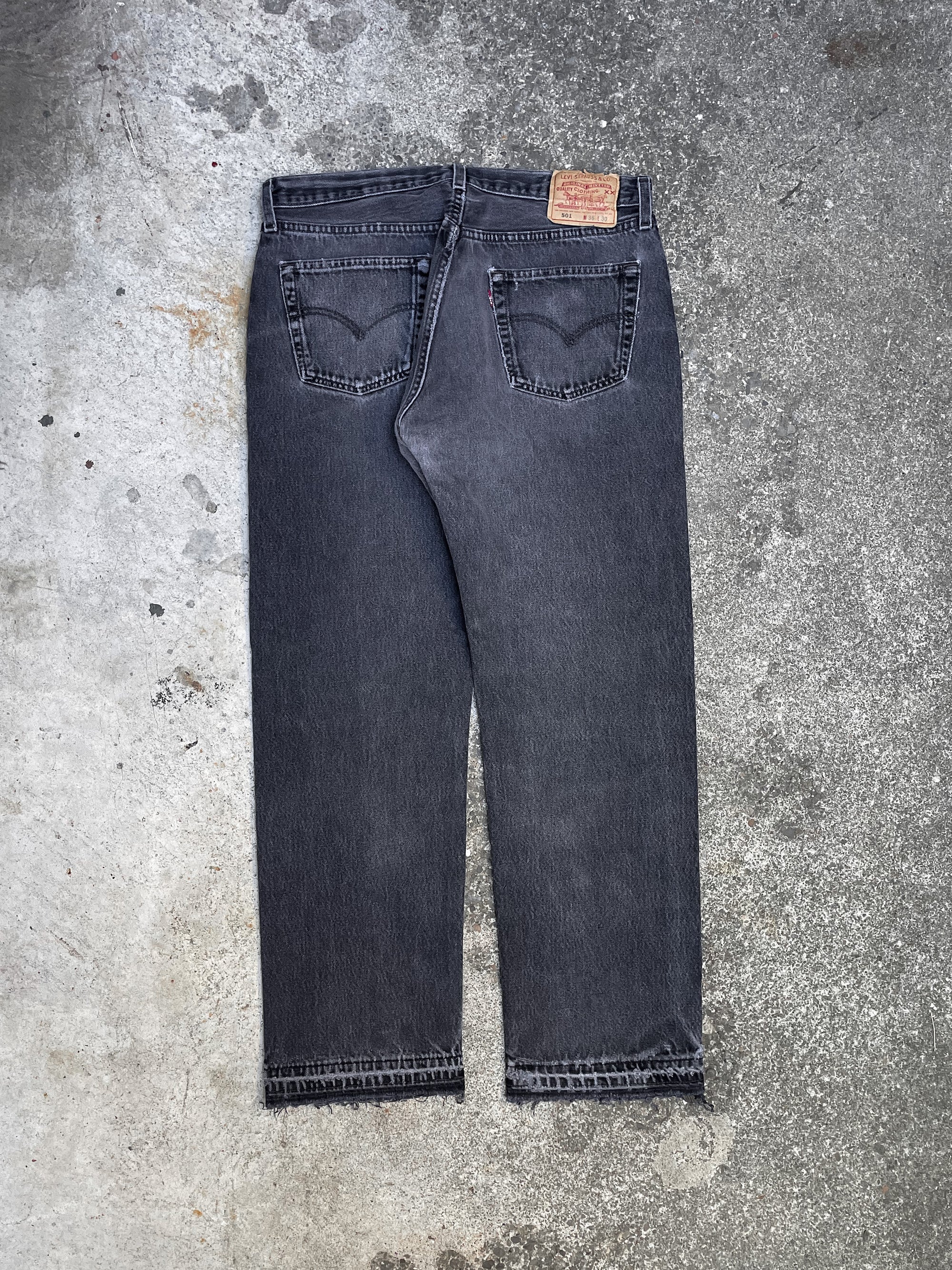 Vintage Levi’s Faded Black 501 Released Hem (33X29)