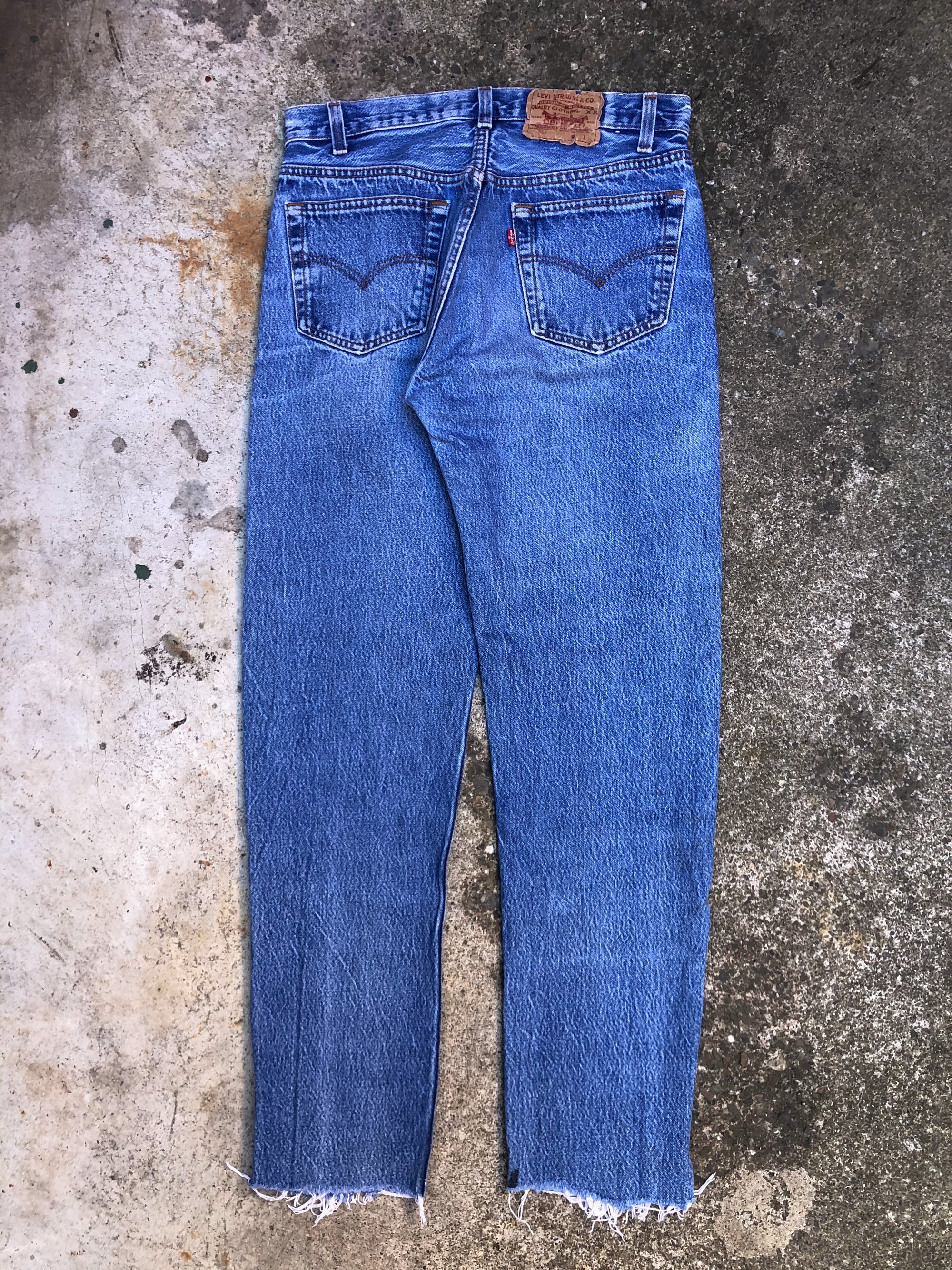 1990s Levis Faded Blue Raw Hem 501 (31X30)