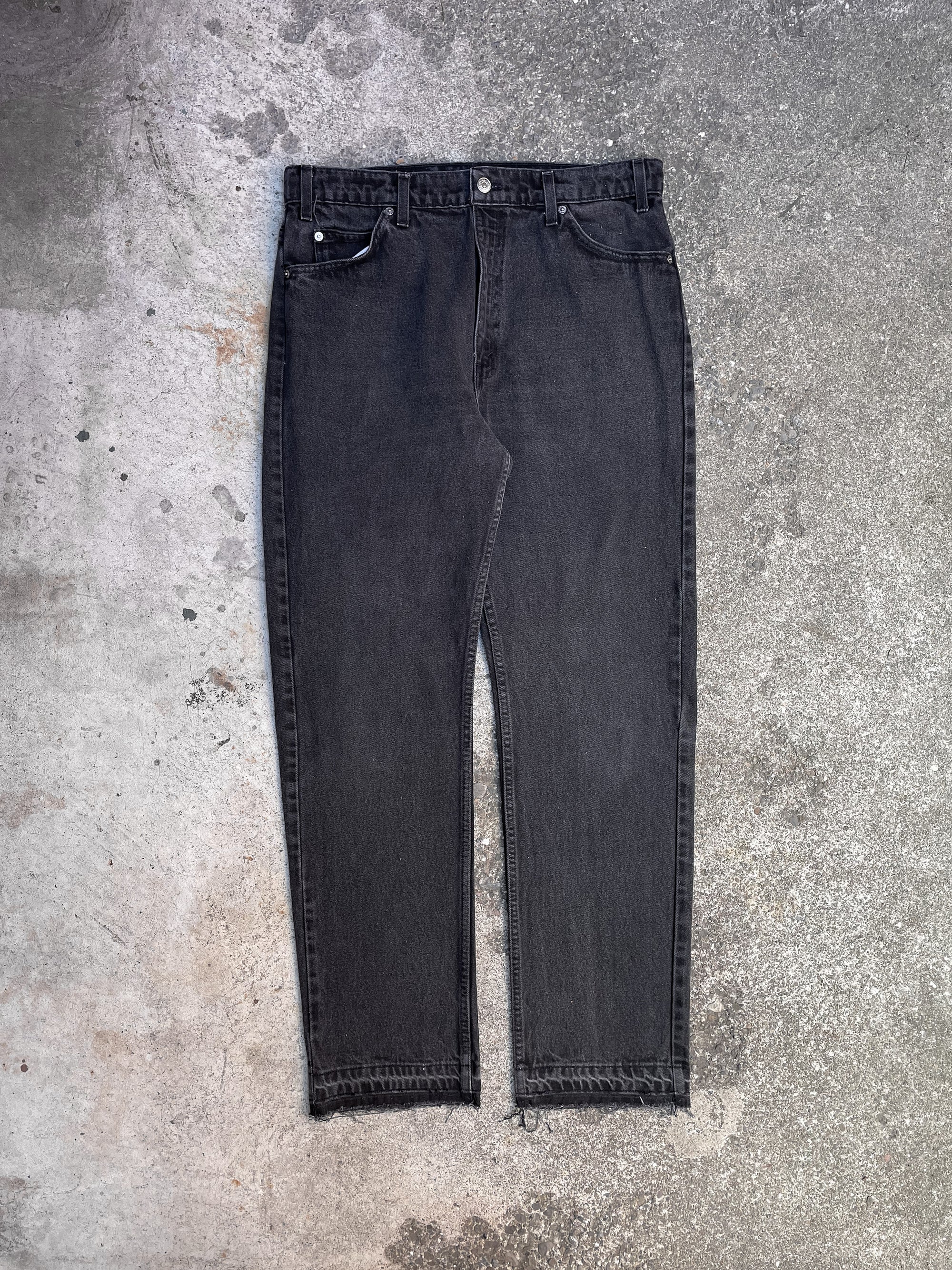 1990s Orange Tab Levi’s Faded Black 505 Released Hem (33X31)