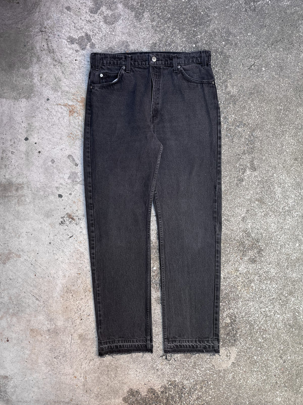 1990s Orange Tab Levi’s Faded Black 505 Released Hem (33X31)