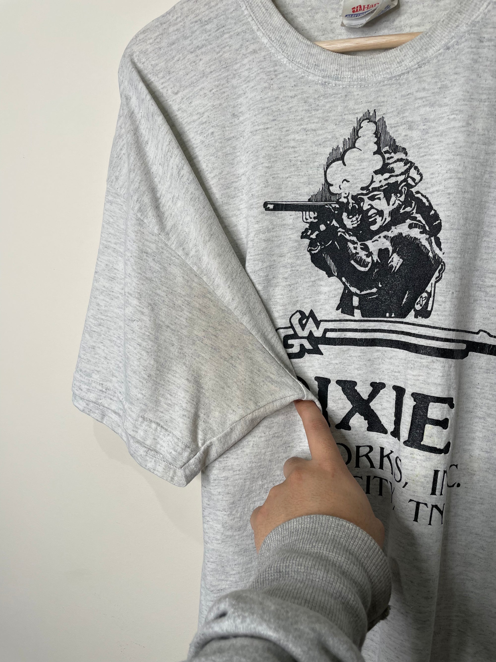 2000s “Dixie Gun Works” Tee (XL)