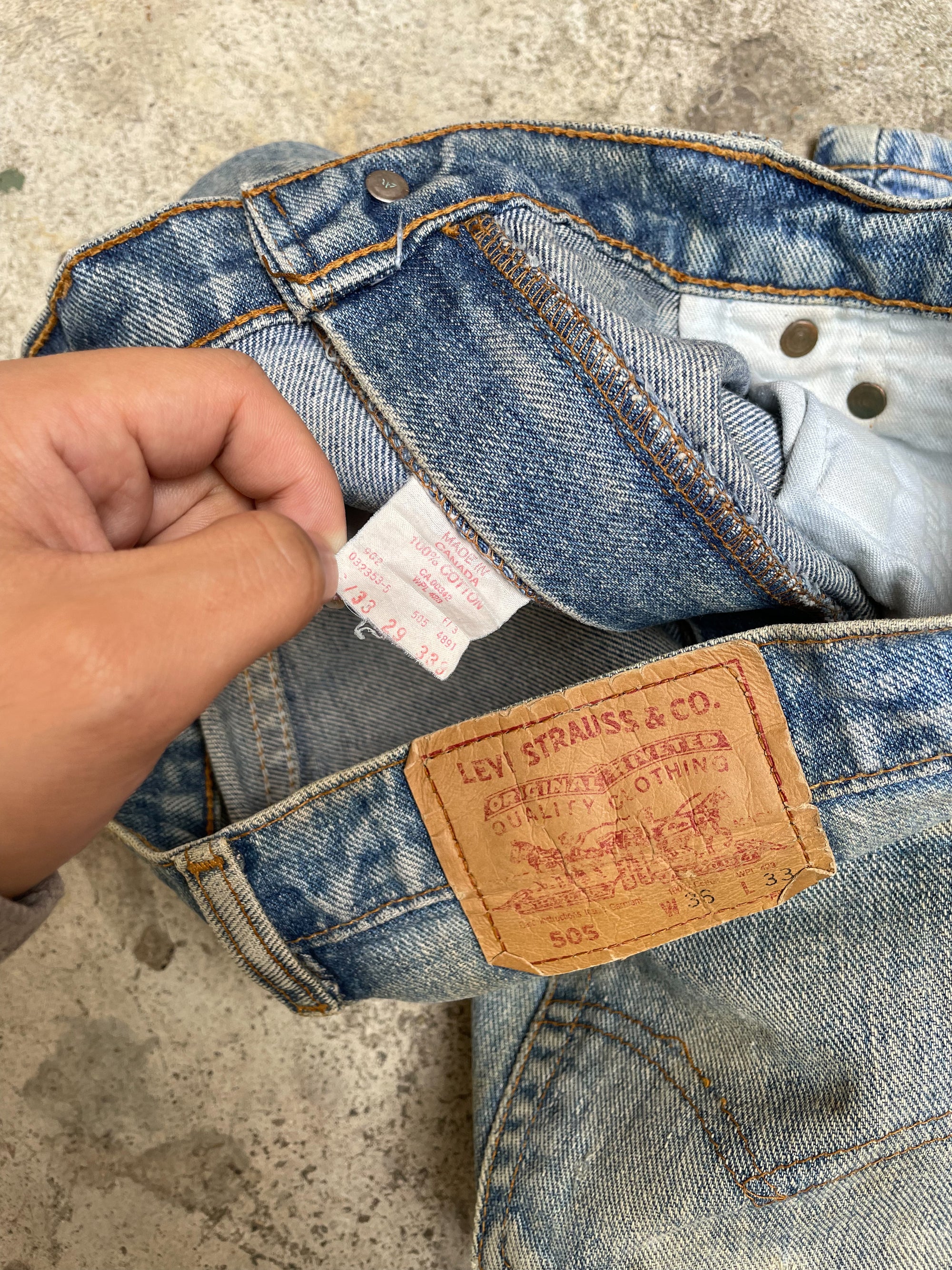 1990s Levi’s Dirty Faded Blue 505 (36X31)