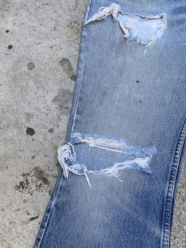 1980s/90s Orange Tab Levi’s Distressed Faded Blue 684 (28X29)