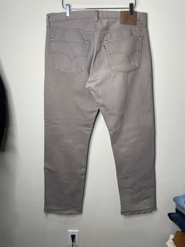 1990s Levi’s Faded Taupe Brown Grey 501 Released Hem (36X30)