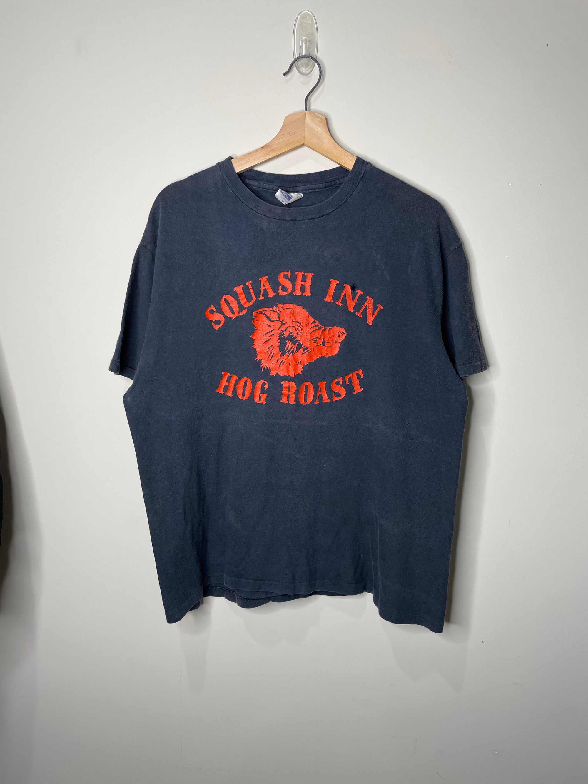 1980s “Squash Inn Hog Roast” Faded Single Stitched Tee (M/L)