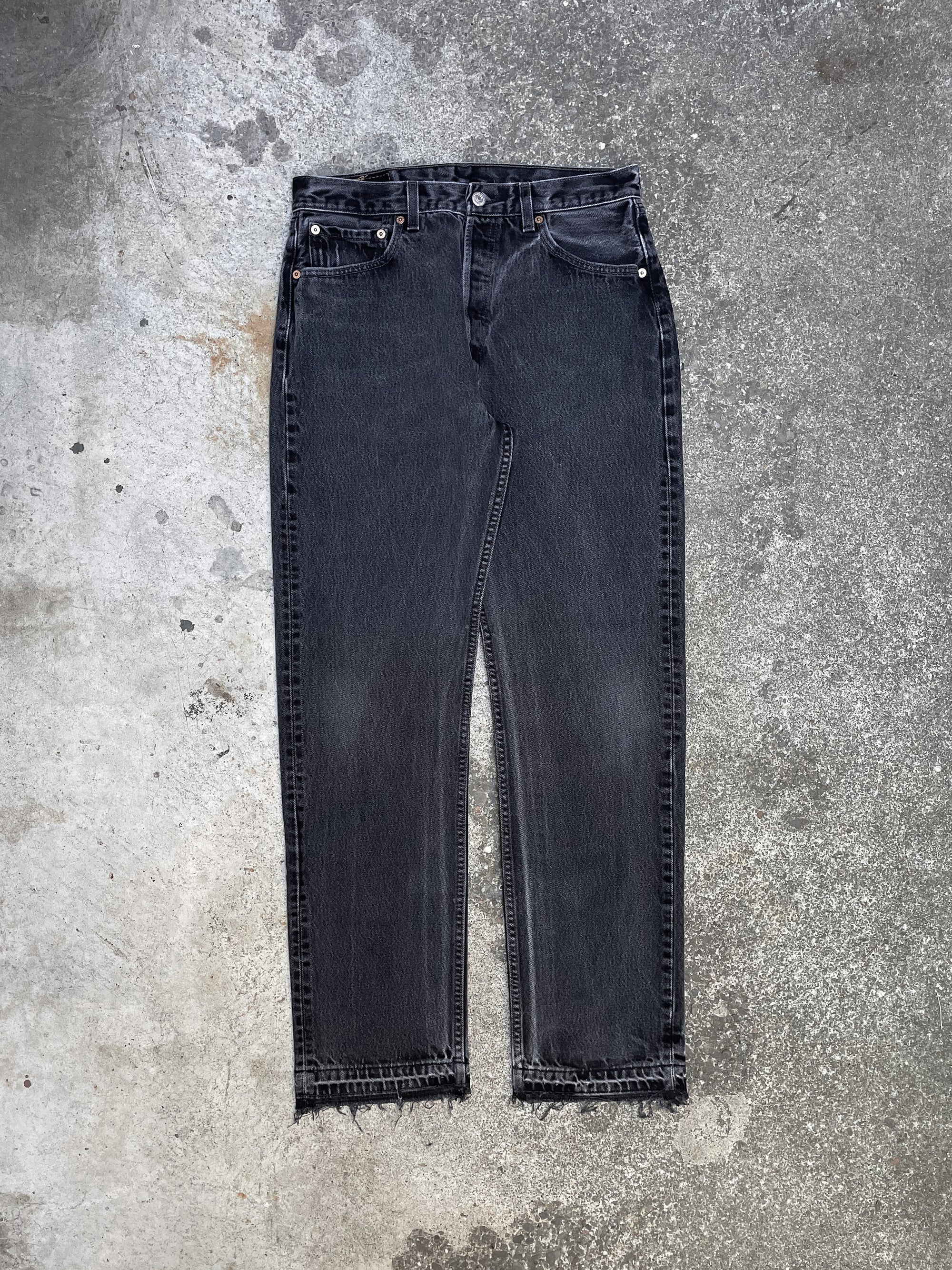 Vintage Levi’s Faded Black 501 Released Hem (30X31)