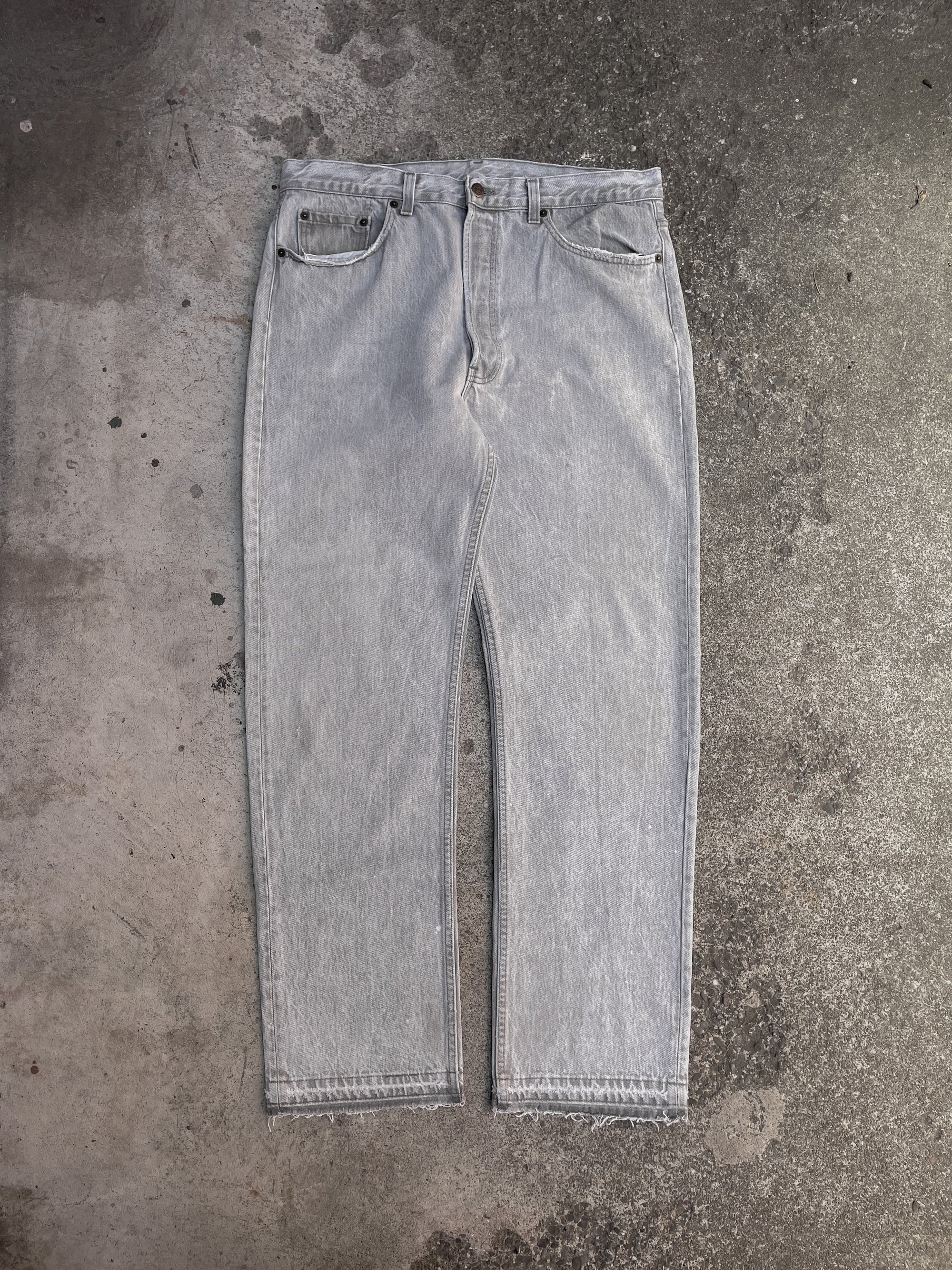 1980s Levis Faded Grey 501 Released Hem (36X31)