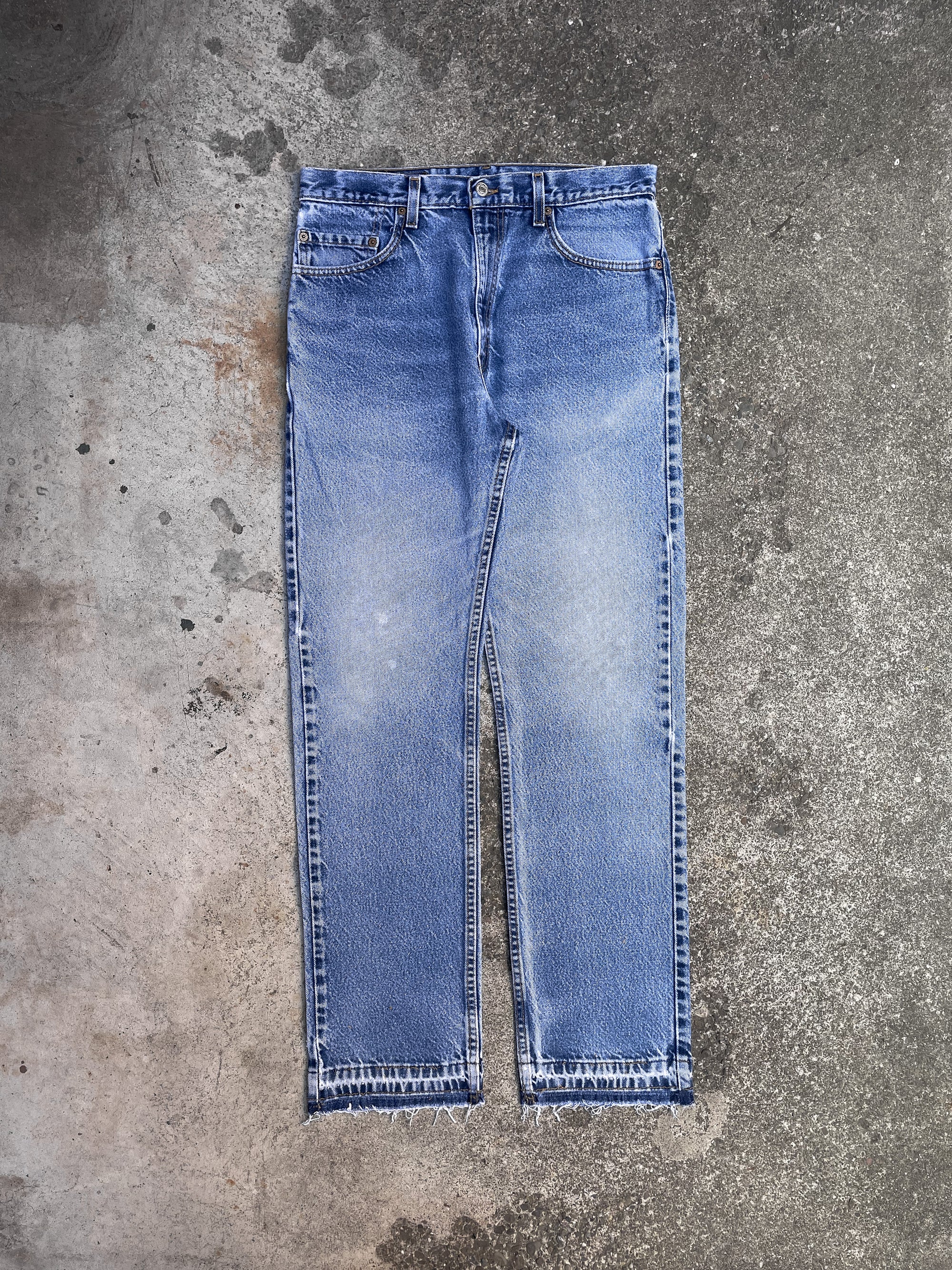 Vintage Levi’s Faded Blue 505 Released Hem (31X32)