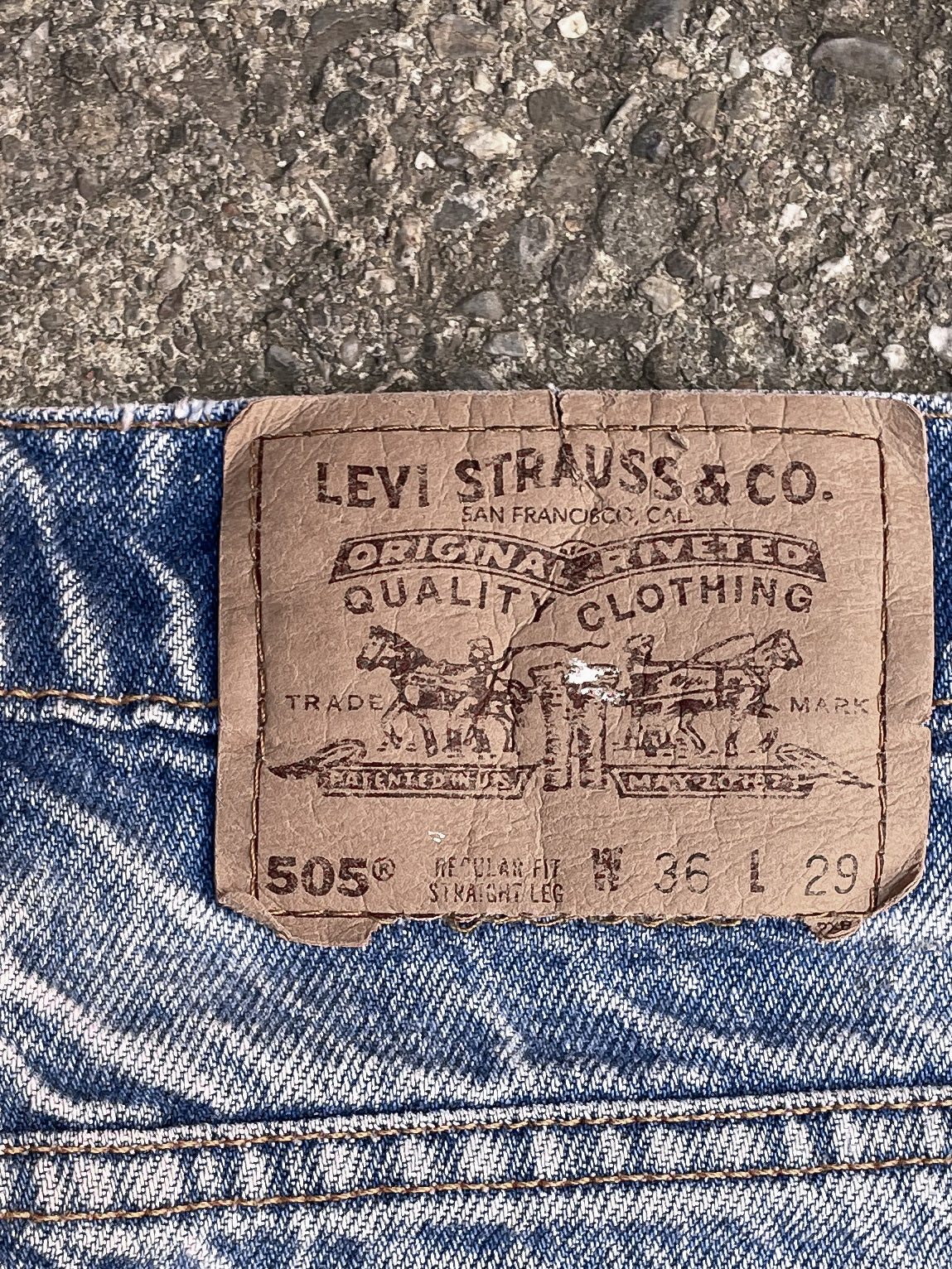 1990s Orange Tab Levi’s Painted Distressed Blue 505 Released Hem (34X29)