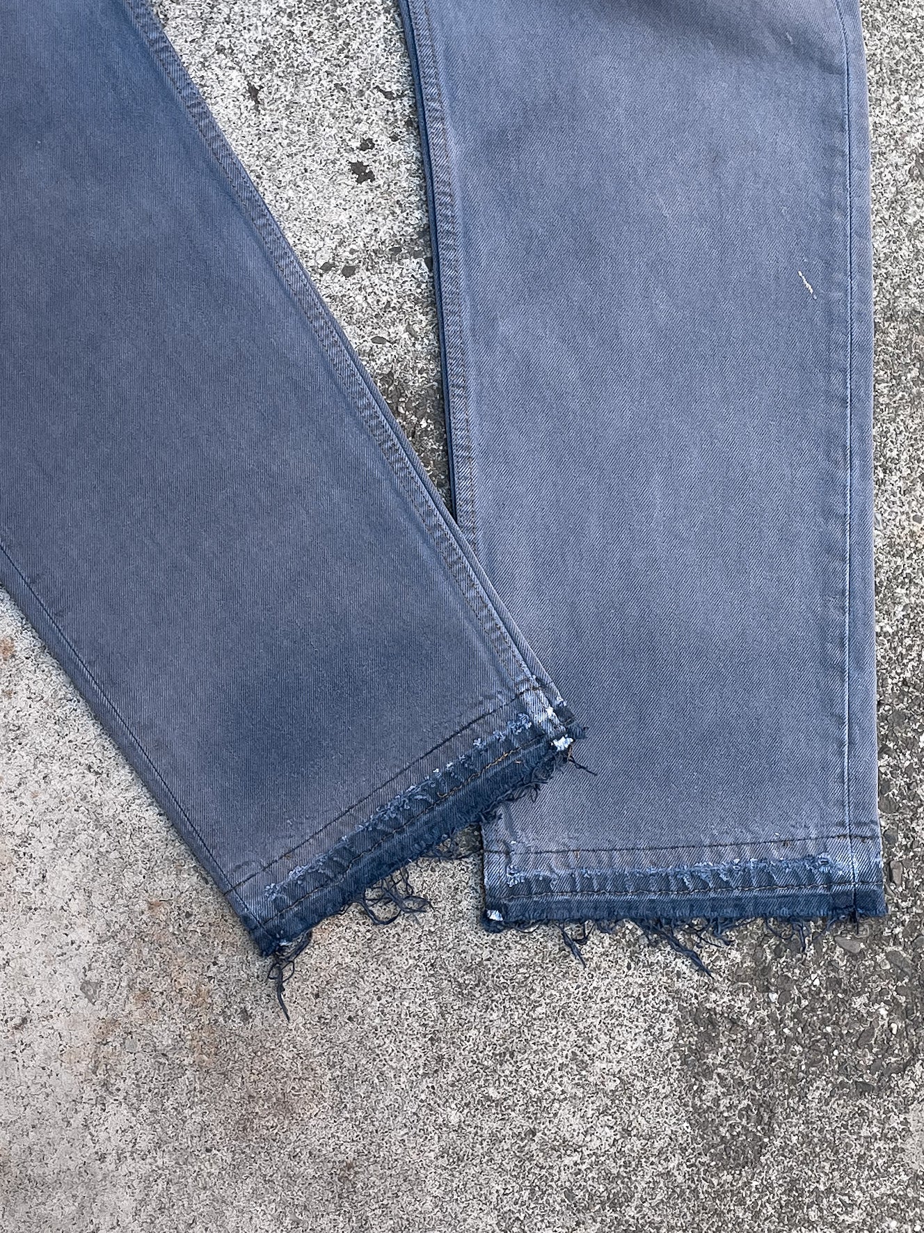 1990s Levi’s Sun Faded Blue 501 Released Hem (34X31)