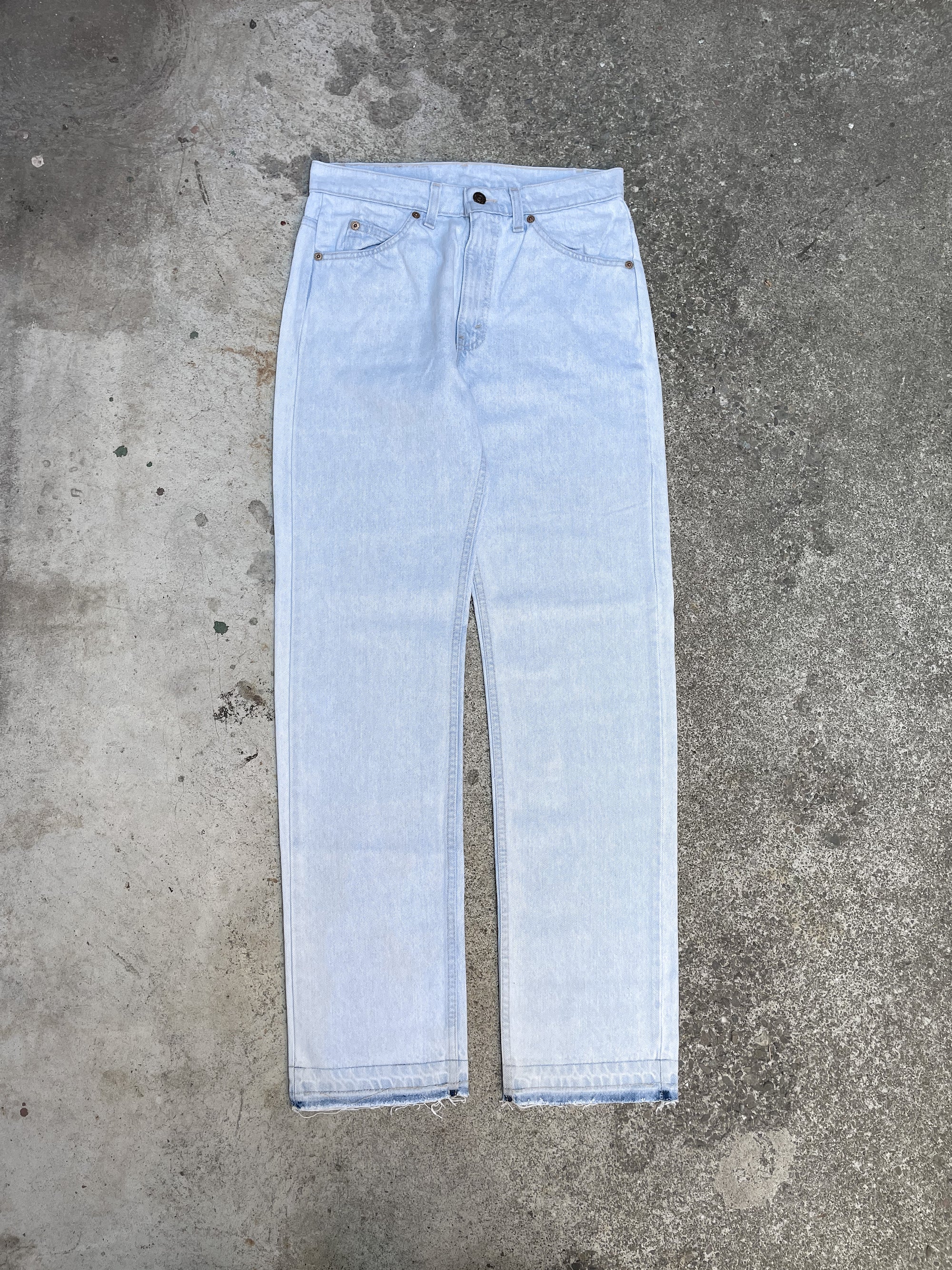 1980s Orange Tab Levis Light Wash Blue 505 Released Hem (29X32)