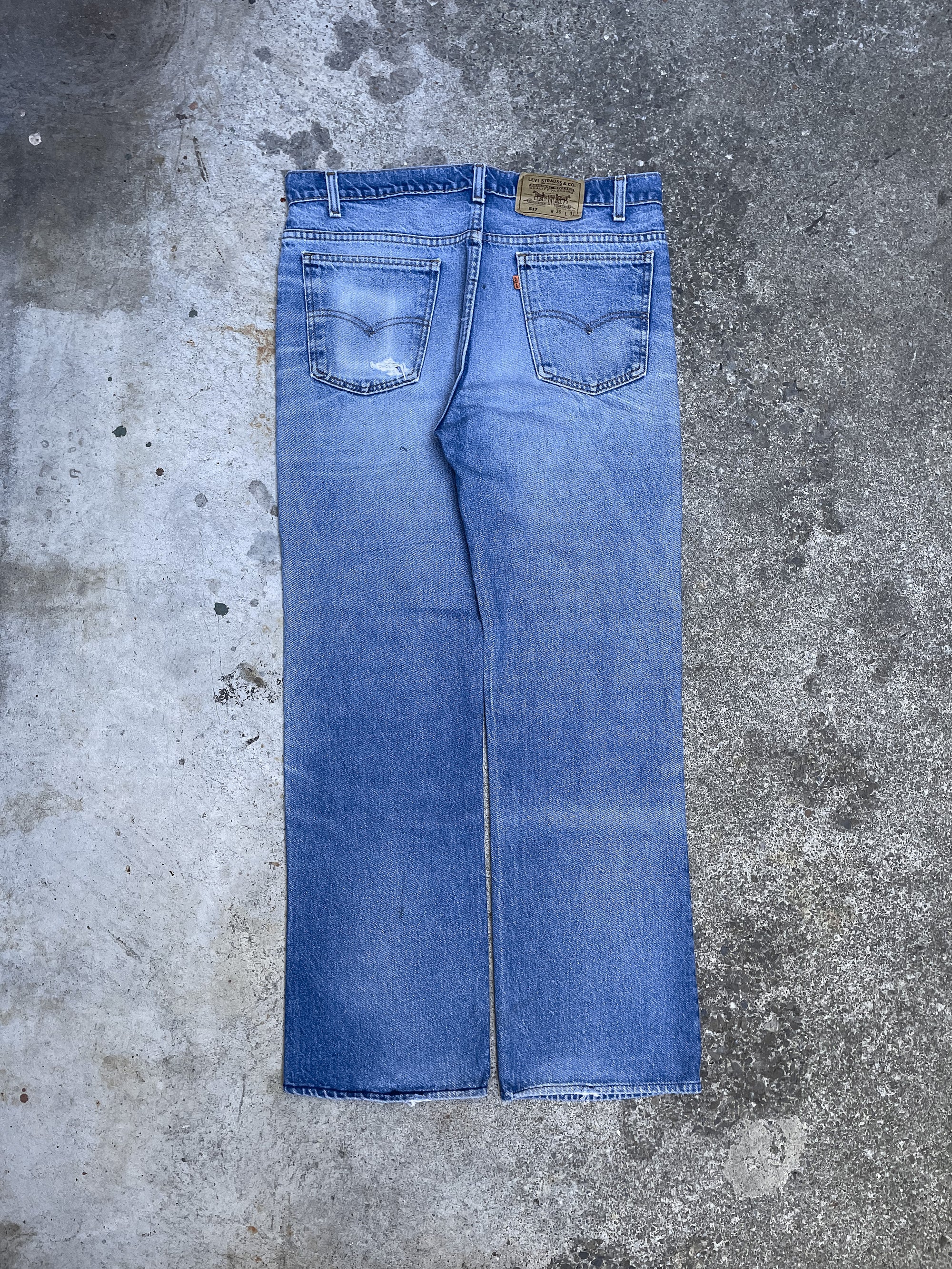 1990s Orange Tab Levi’s Faded Blue 517 (35X29)