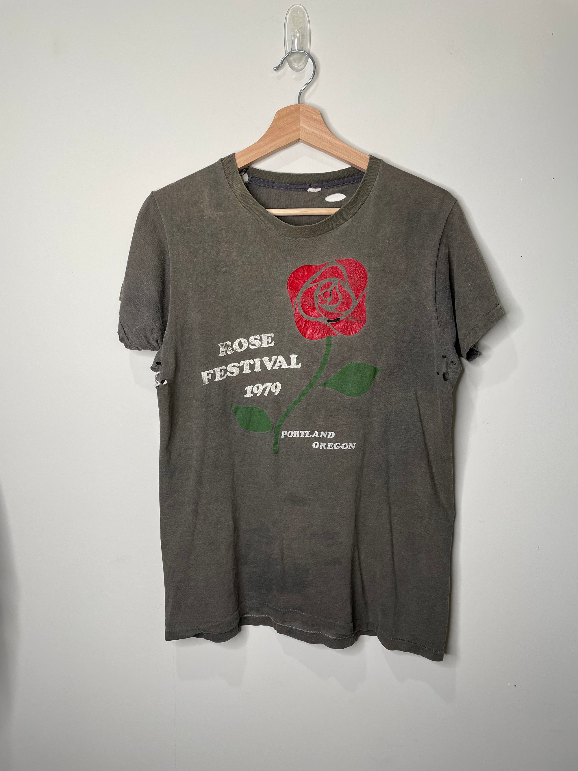 1970s “Rose Festival” Sun Faded Distressed Single Stitched Tee (S)