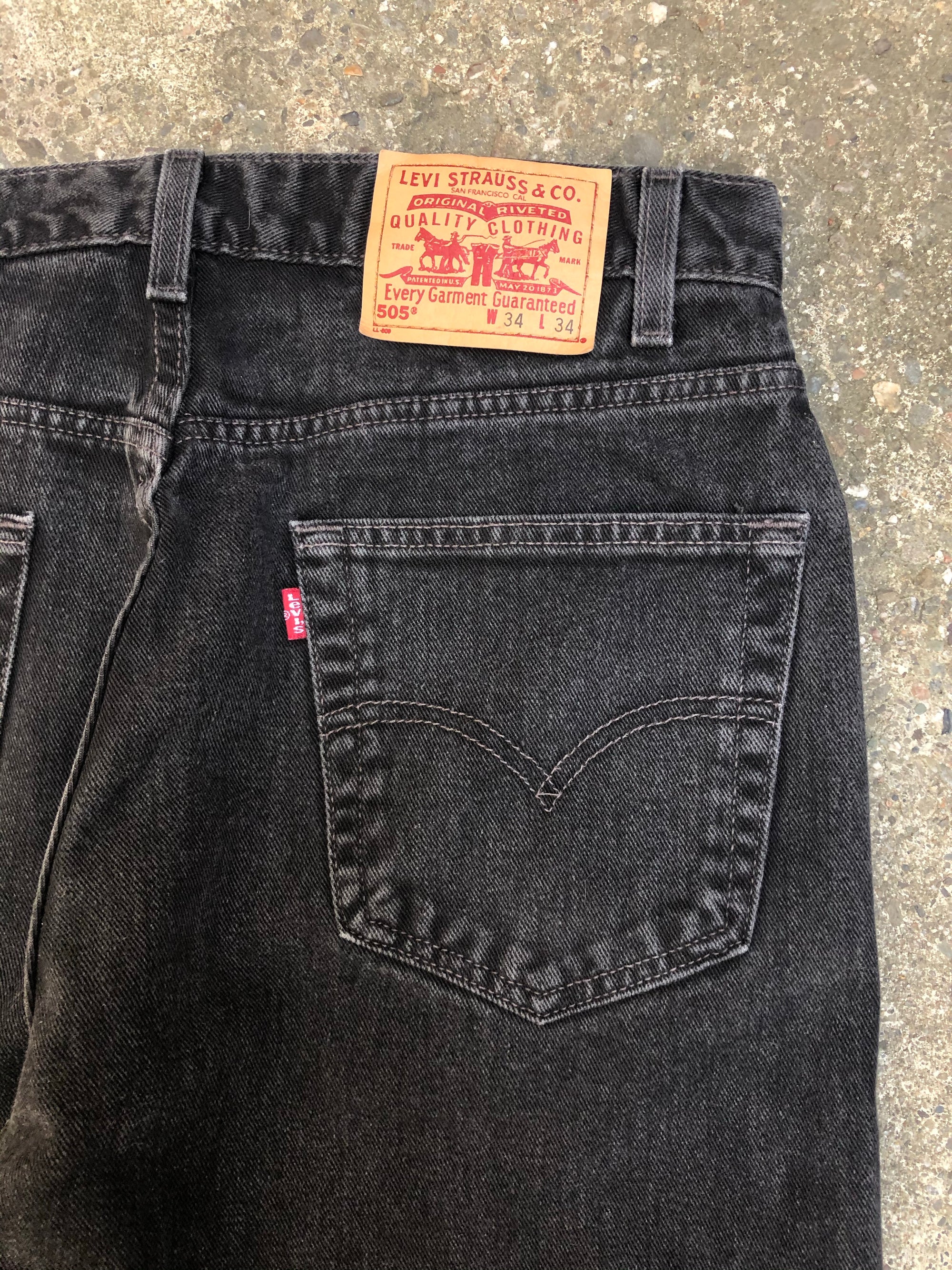 1990s Faded Black Levis 505 (32X33)