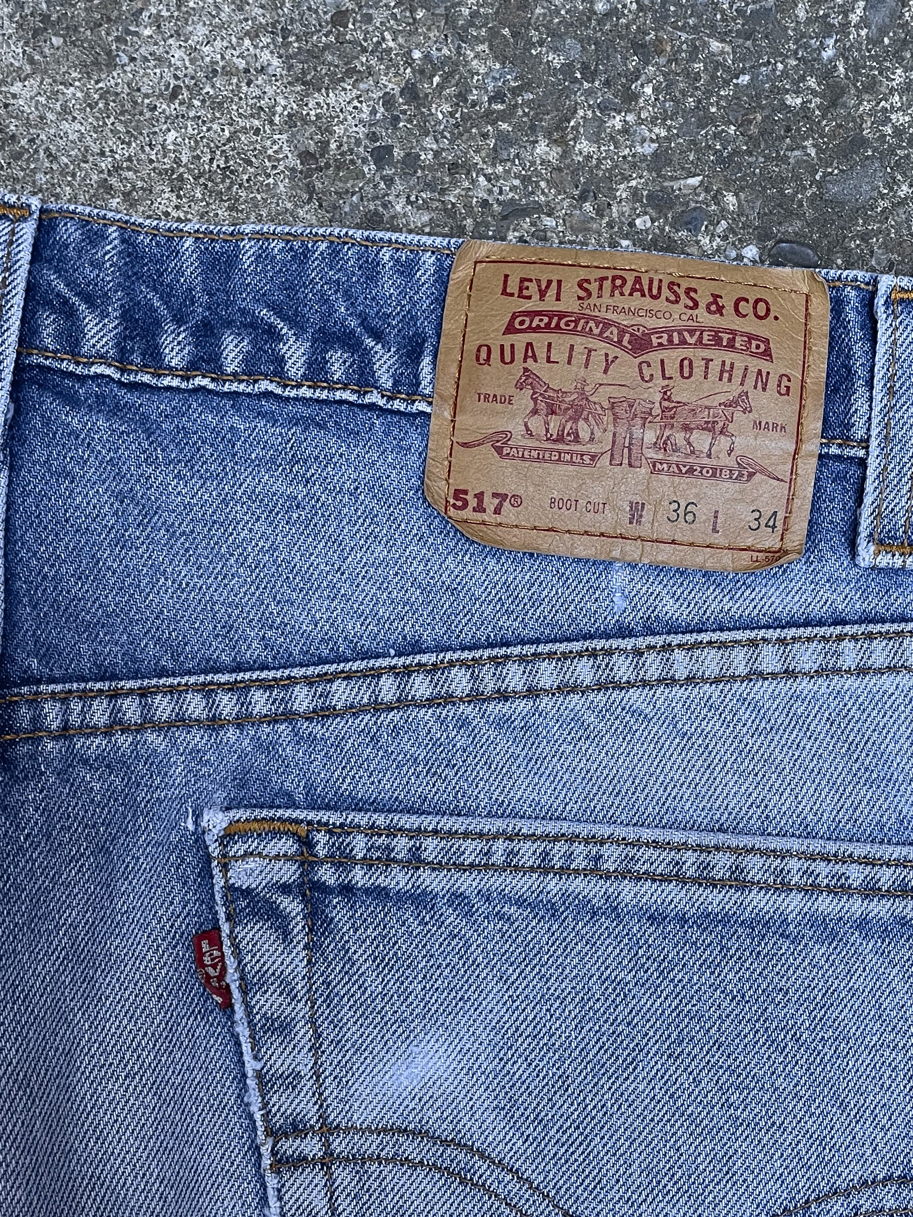 1990s Levi’s Faded Dirty Blue 517 (35X32)