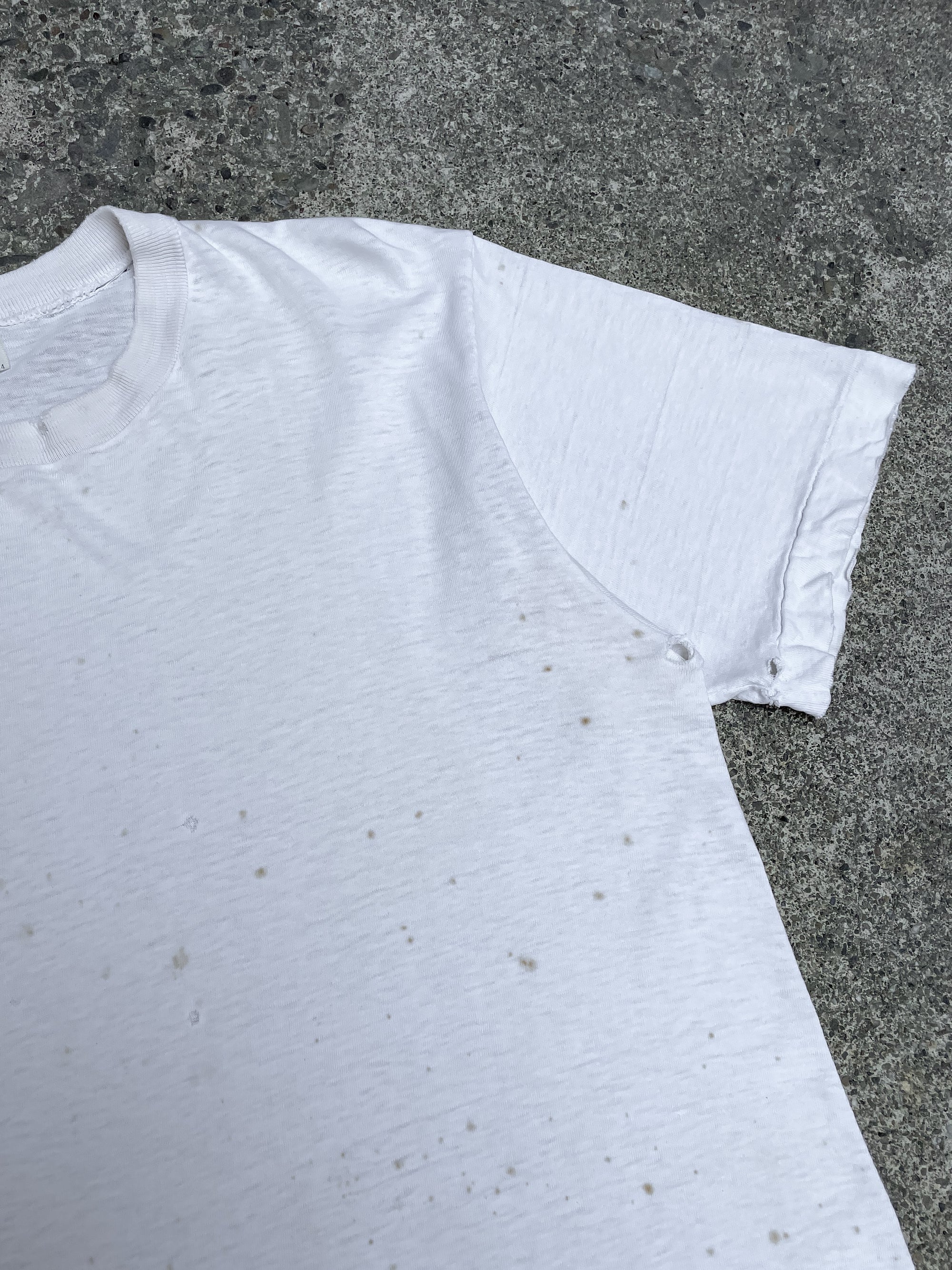 1980s Thin Distressed White Single Stitched Tee