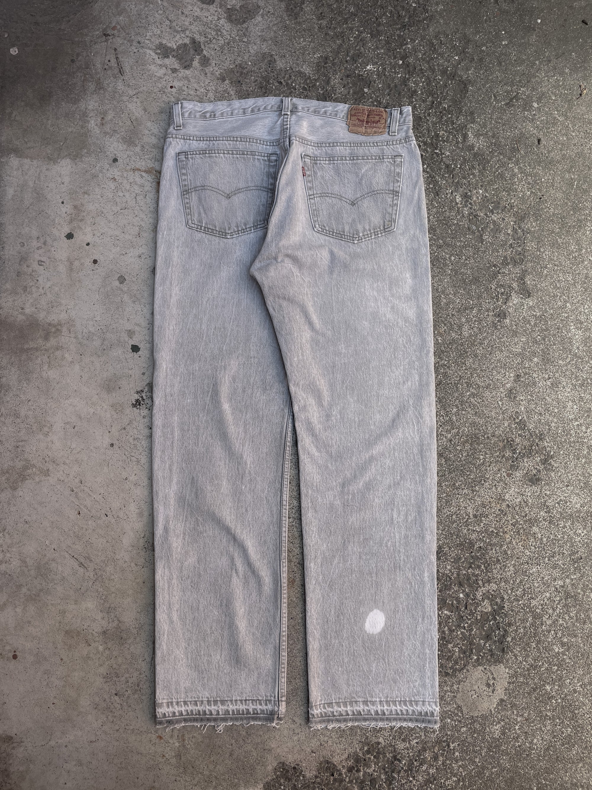 1980s Levis Faded Grey 501 Released Hem (36X31)