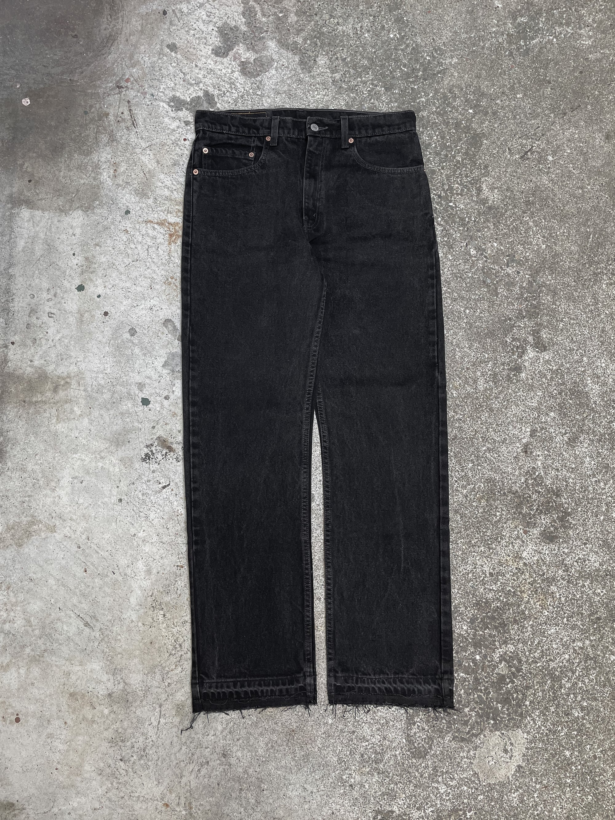 1990s Levi’s Black 505 Released Hem (32X30)