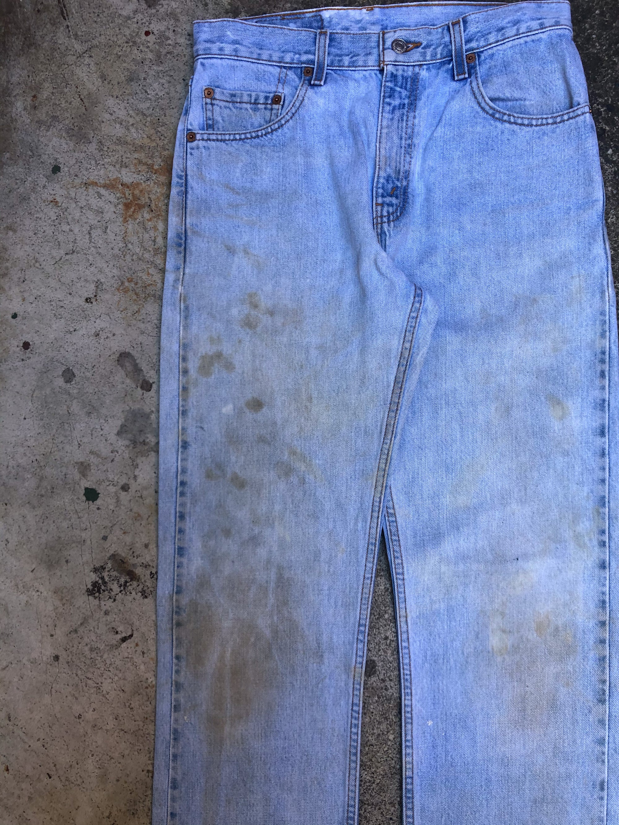 1990s Levis Dirty Light Wash Blue 505 (30X33)