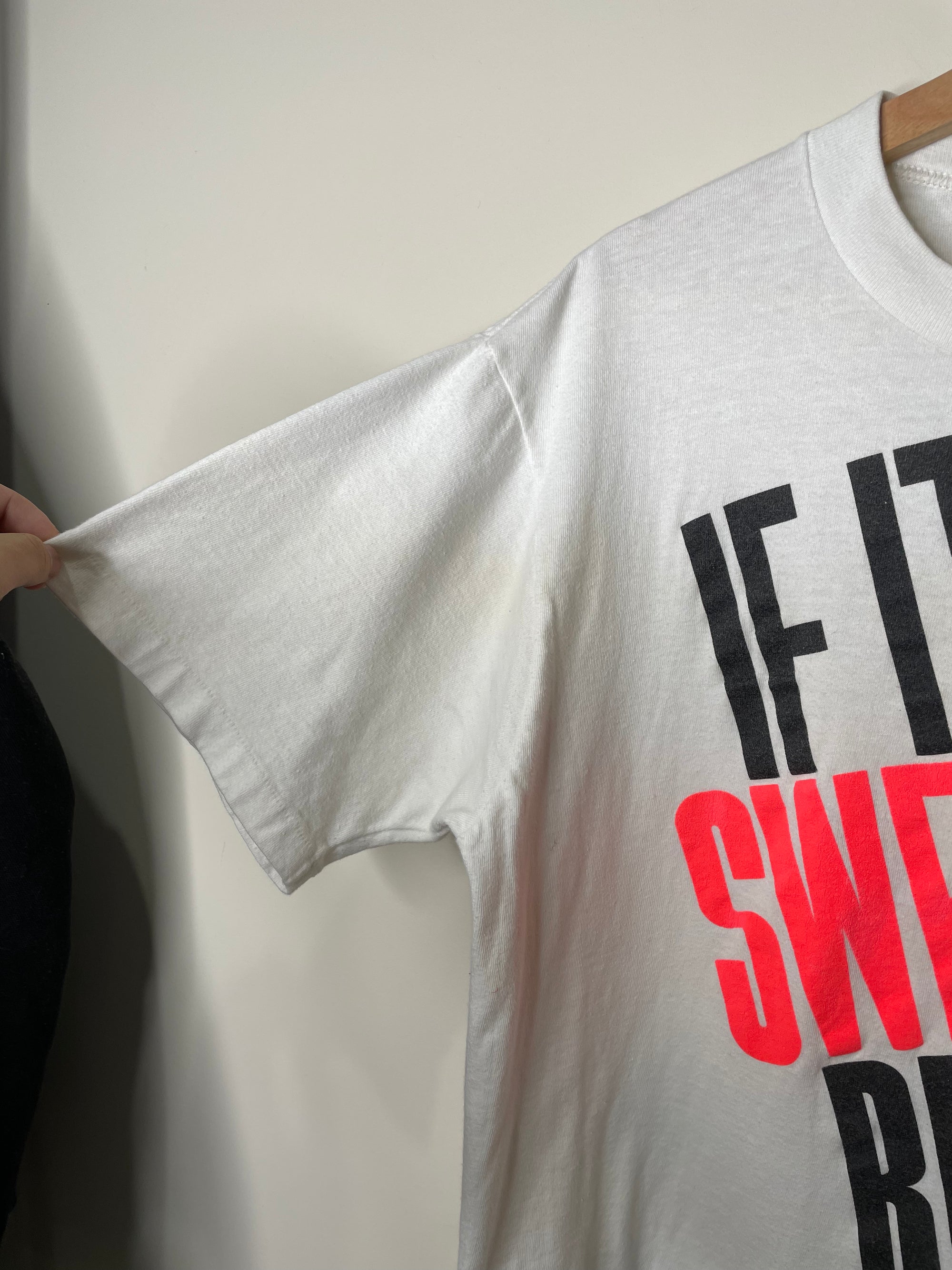 1980s/90s “If It Swells Ride It” Single Stitched Tee (M)