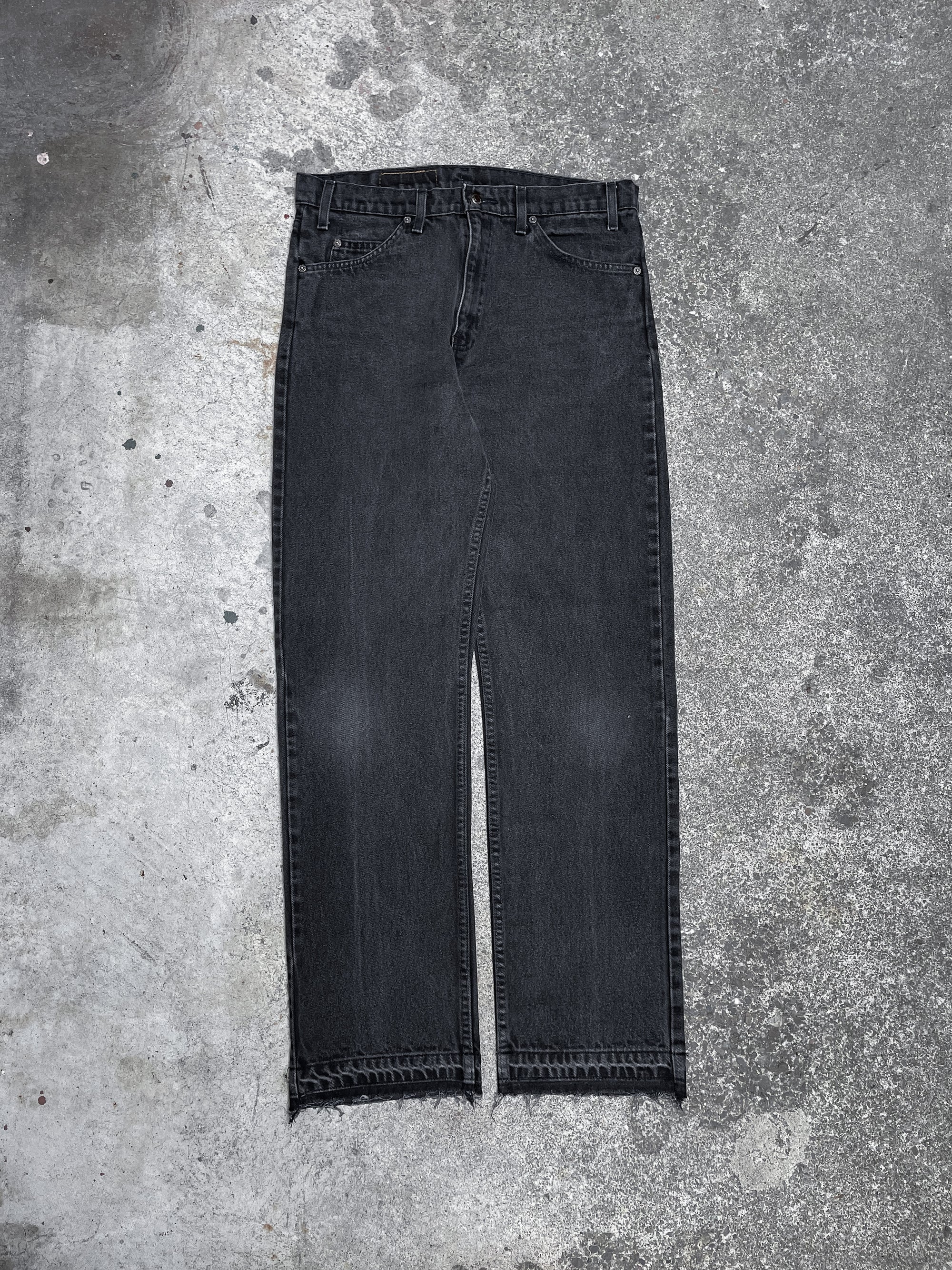 1990s Orange Tab Levi’s Faded Black 505 Released Hem (33X30)