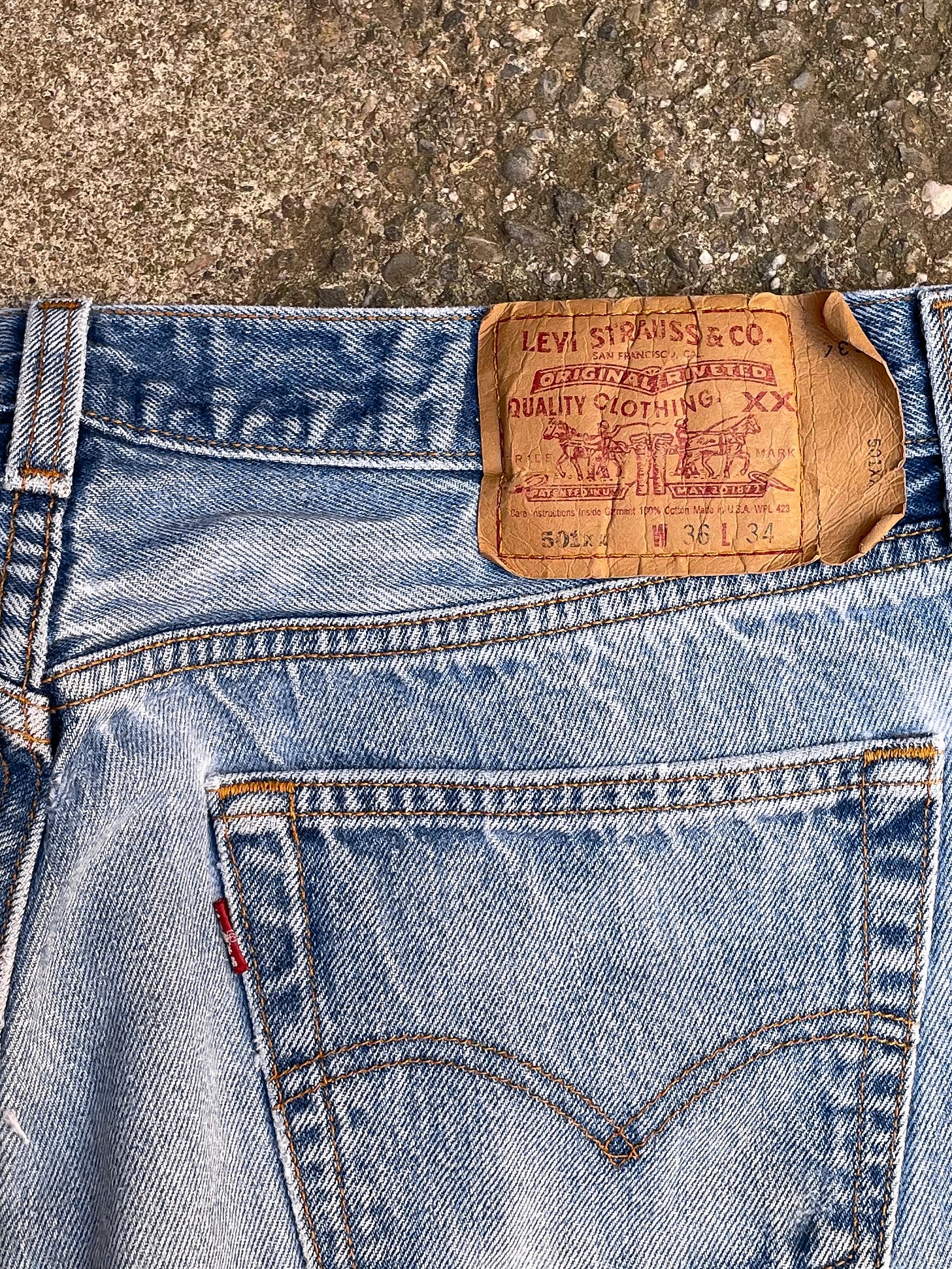 1990s Levi’s Faded Blue 501 Released Hem (33X31)