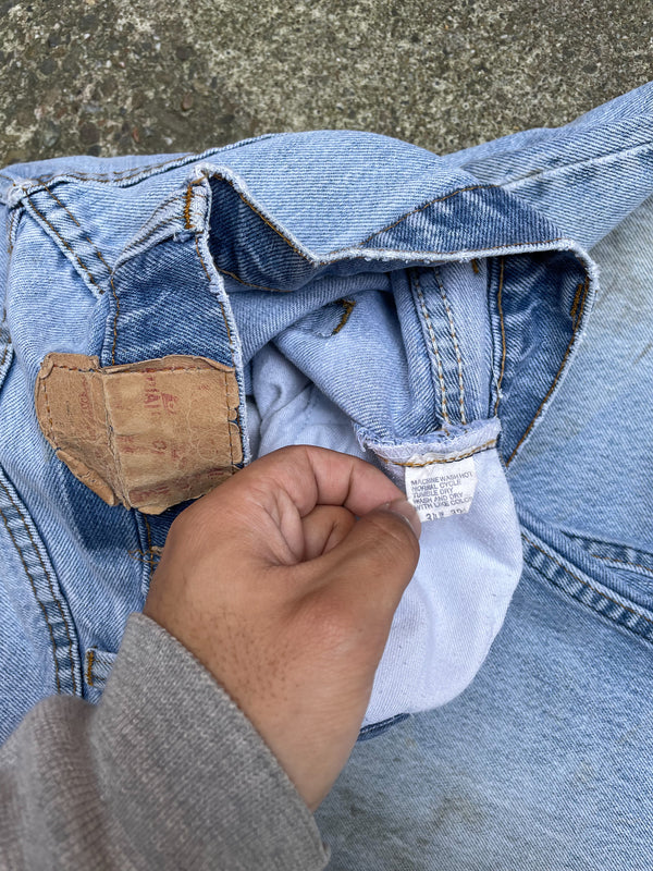 1980s Levi’s Faded Blue 505 Released Hem (32X28)