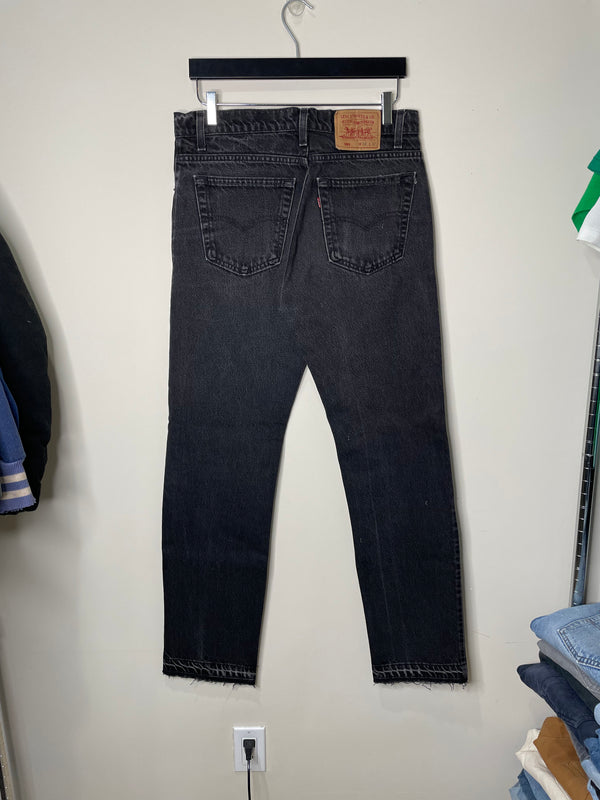 1990s Levi’s Faded Black 505 Released Hem (32X31)