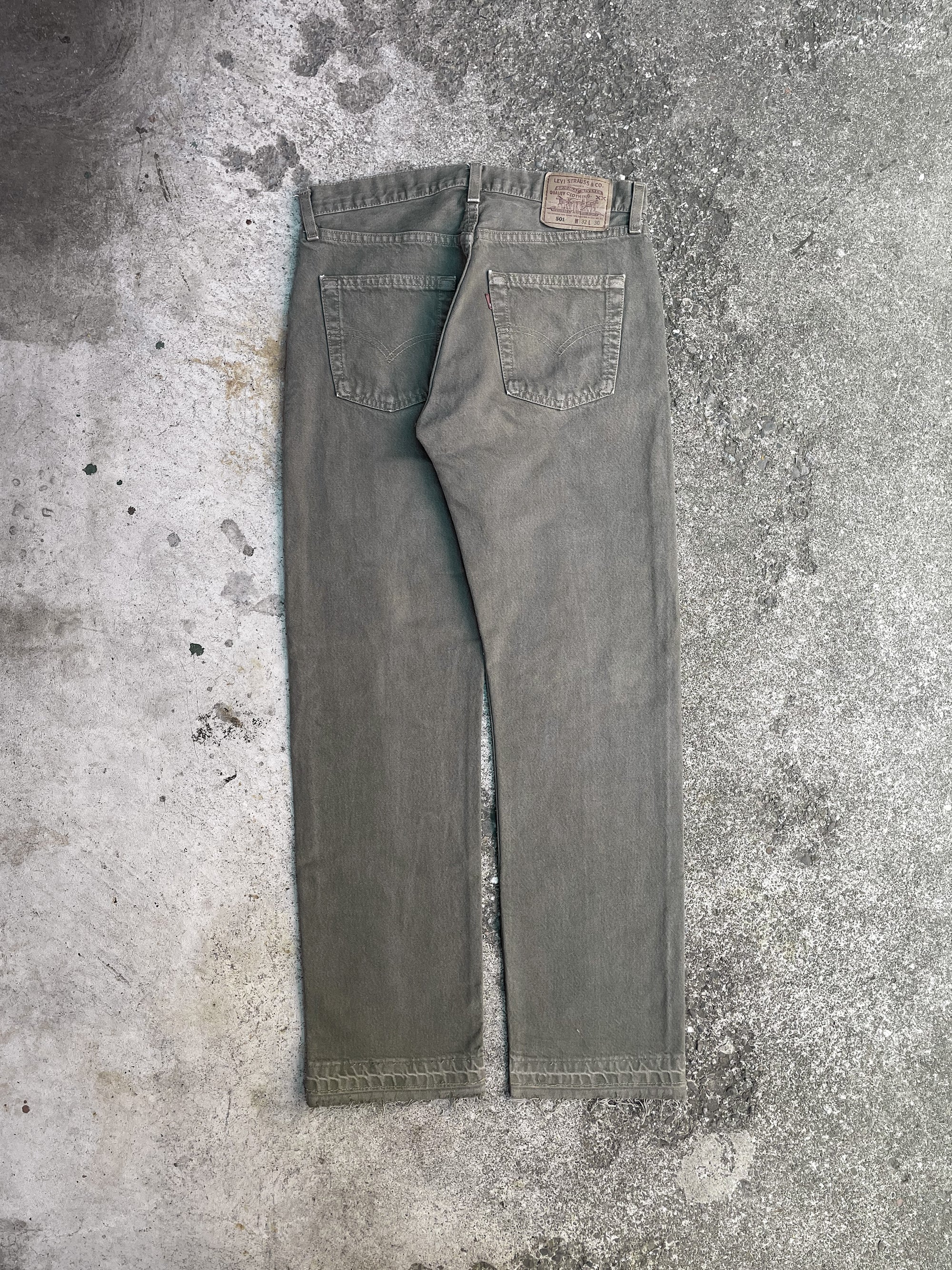 Vintage Levi’s Faded Sage Green 501 Released Hem (31X31)